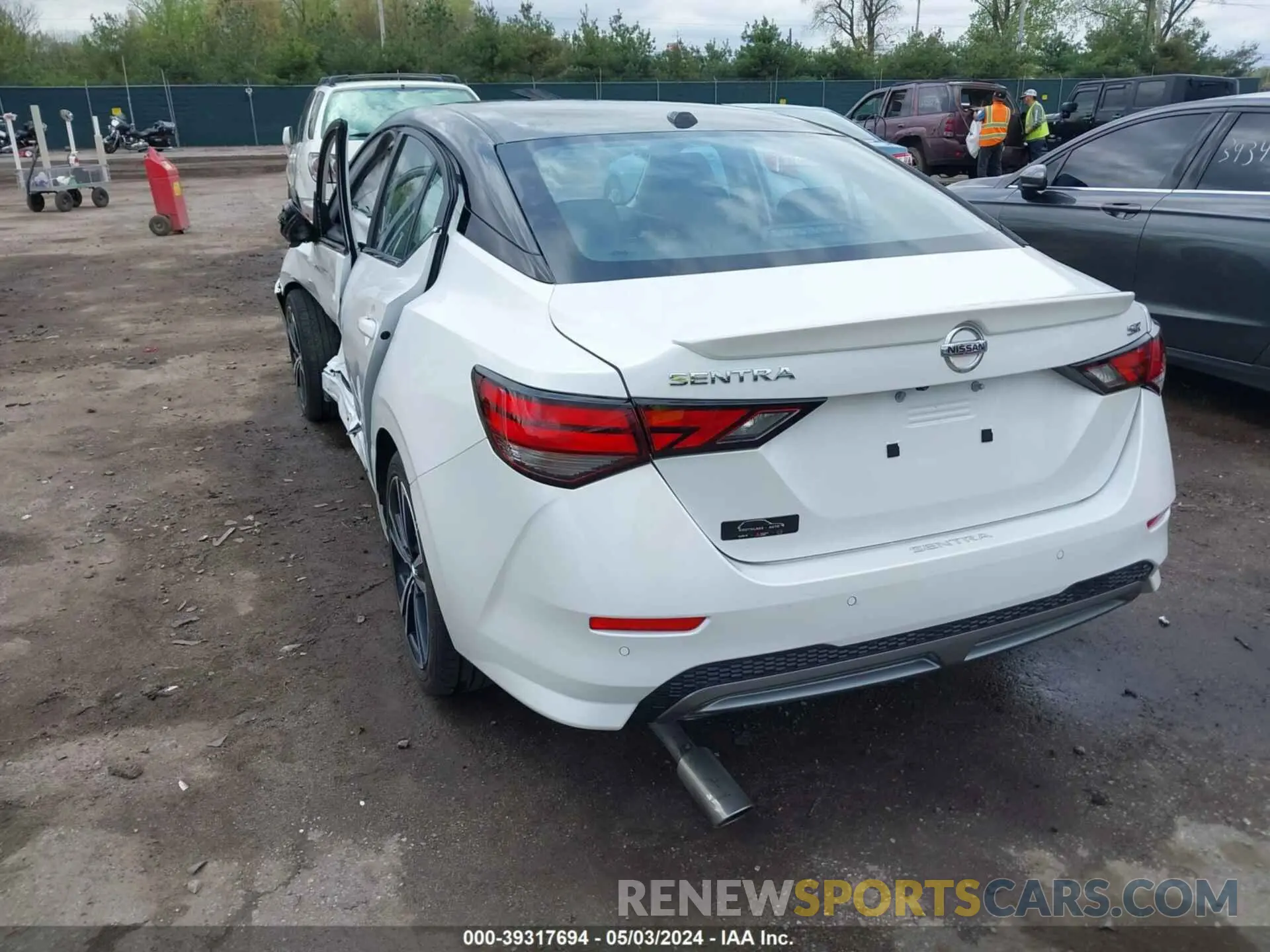 3 fotografías del automóvil dañado 3N1AB8DV6PY307260 NISSAN SENTRA 2023