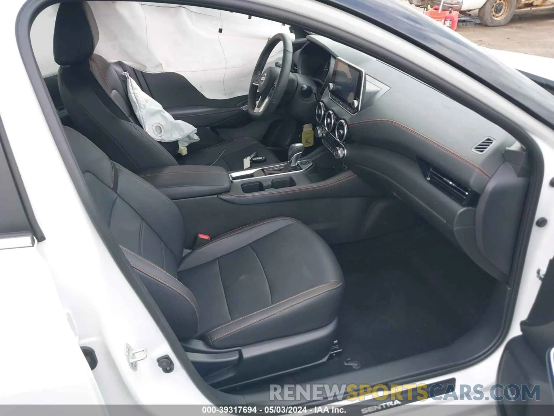 5 fotografías del automóvil dañado 3N1AB8DV6PY307260 NISSAN SENTRA 2023
