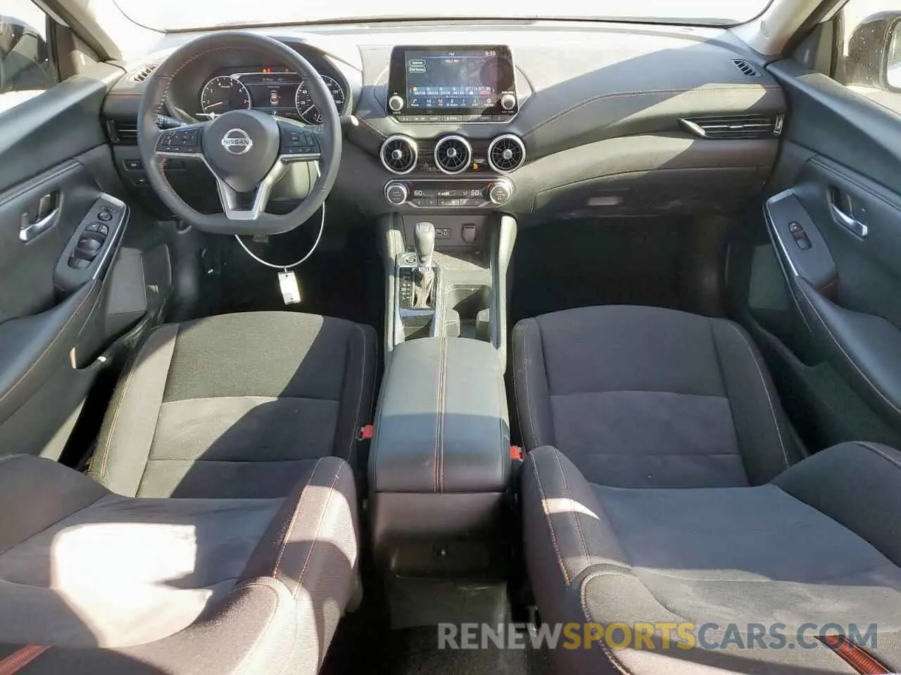 8 fotografías del automóvil dañado 3N1AB8DV9PY286968 NISSAN SENTRA 2023