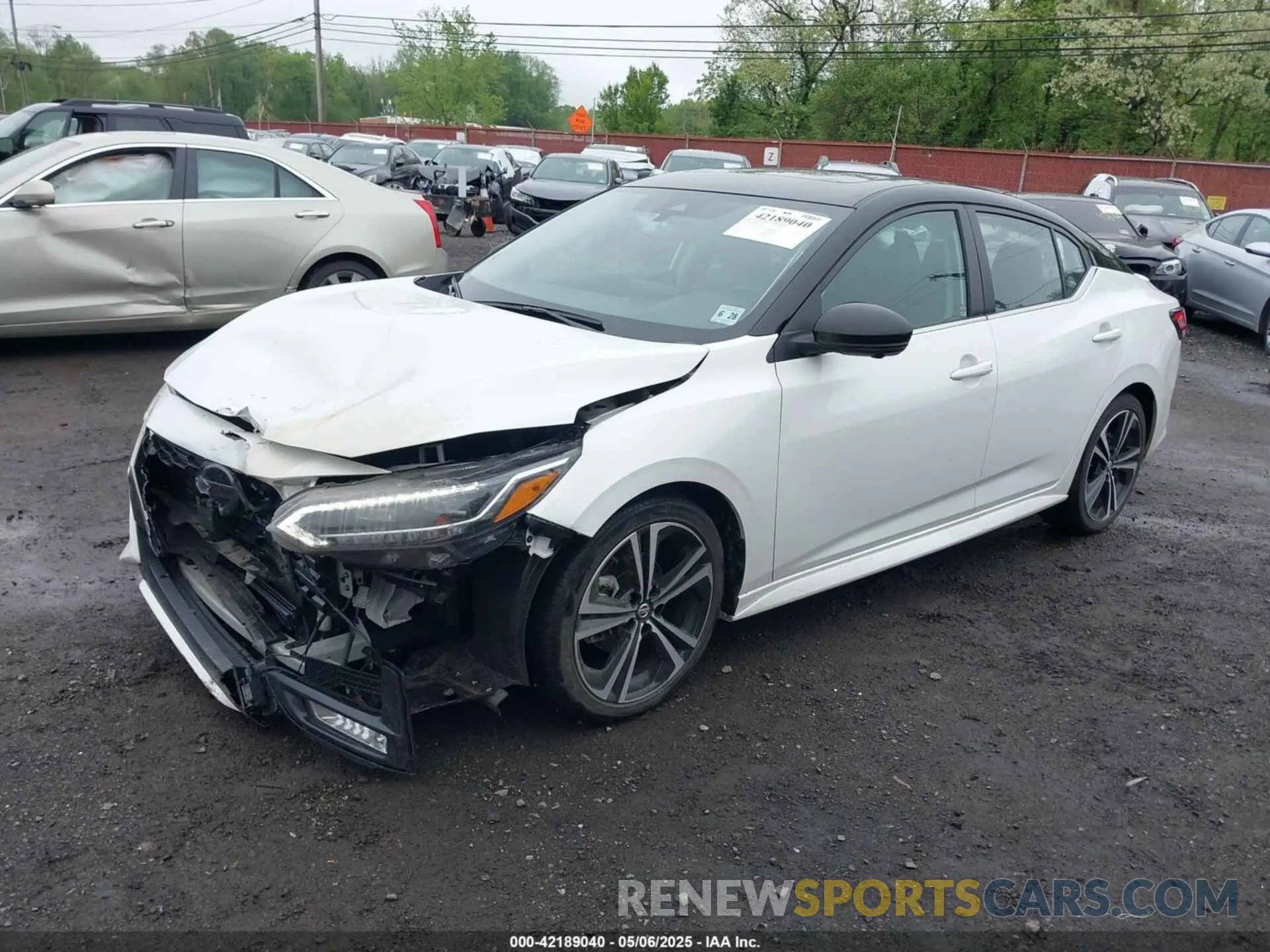 2 fotografías del automóvil dañado 3N1AB8DVXPY266406 NISSAN SENTRA 2023