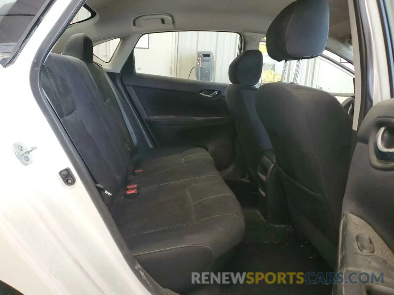 10 fotografías del automóvil dañado 3N1AB7AP2GY242665 NISSAN SENTRA 2024