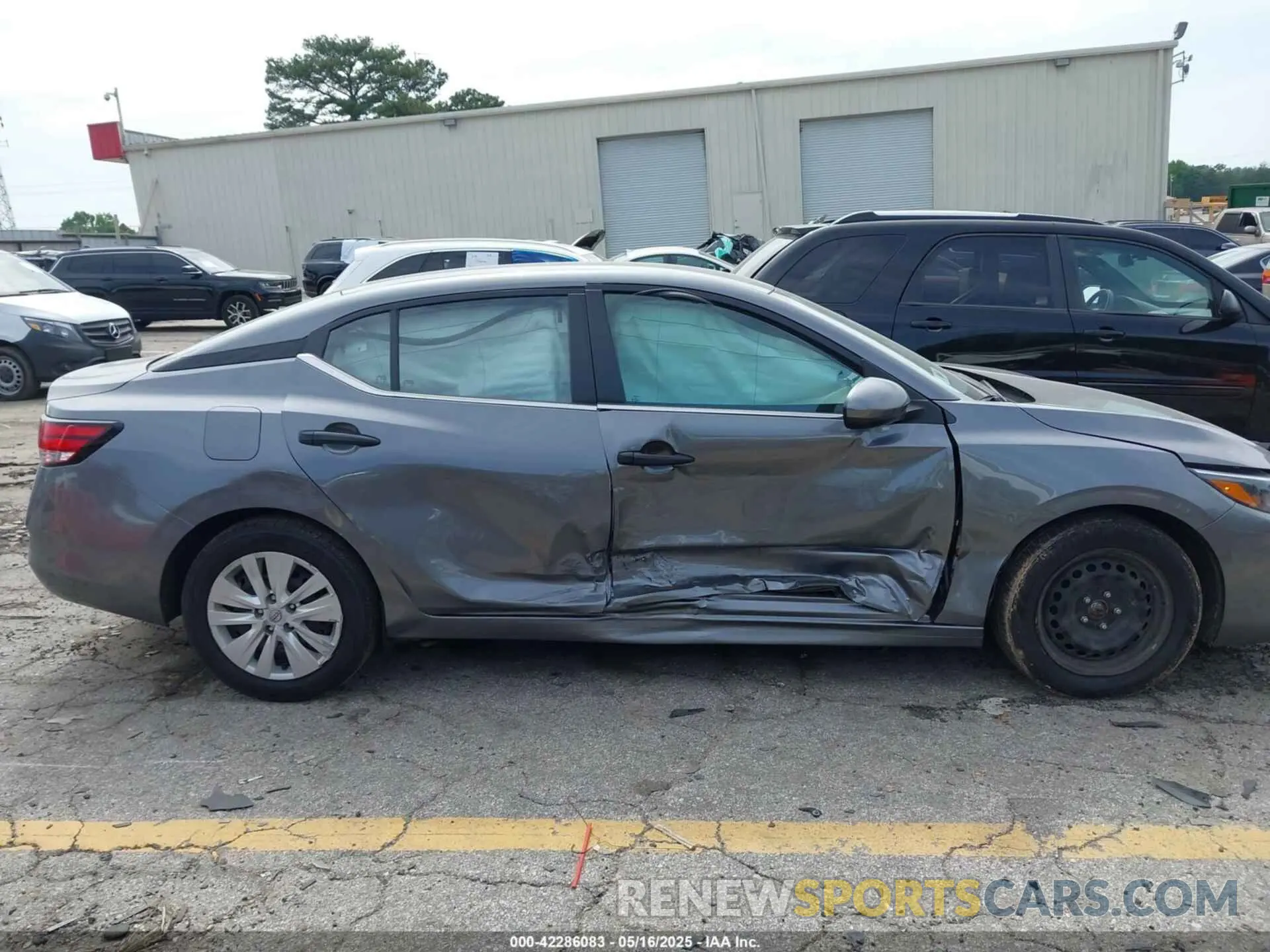13 fotografías del automóvil dañado 3N1AB8BV0RY288713 NISSAN SENTRA 2024