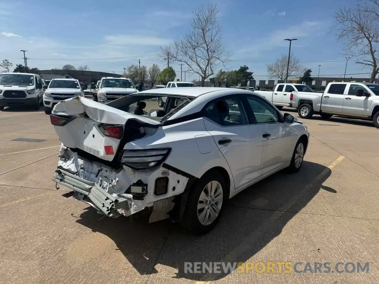 4 fotografías del automóvil dañado 3N1AB8BV0RY305185 NISSAN SENTRA 2024
