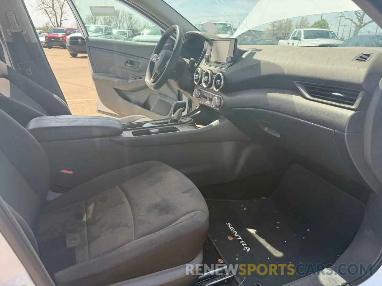 5 fotografías del automóvil dañado 3N1AB8BV0RY305185 NISSAN SENTRA 2024