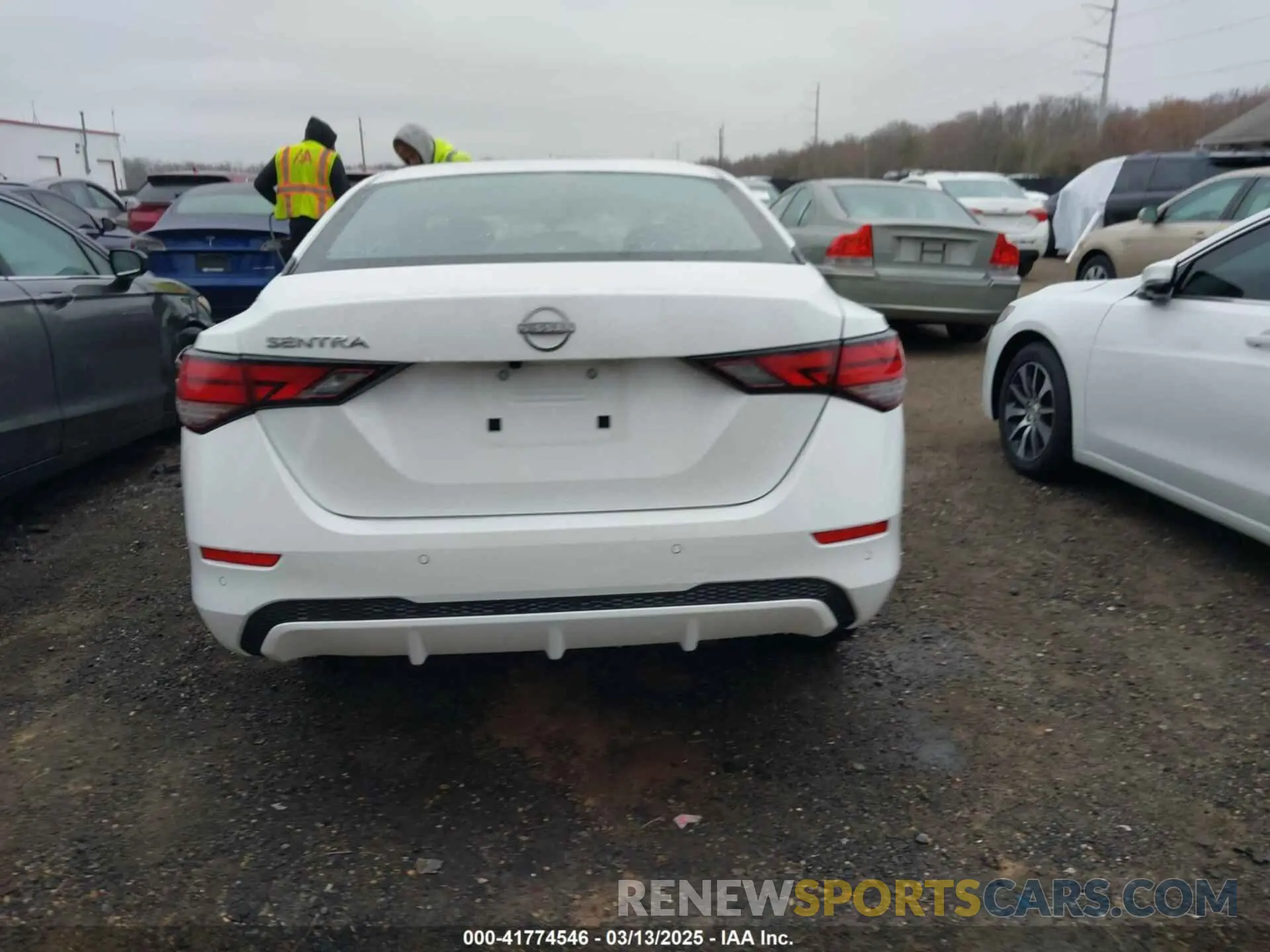 17 fotografías del automóvil dañado 3N1AB8BV0RY310208 NISSAN SENTRA 2024