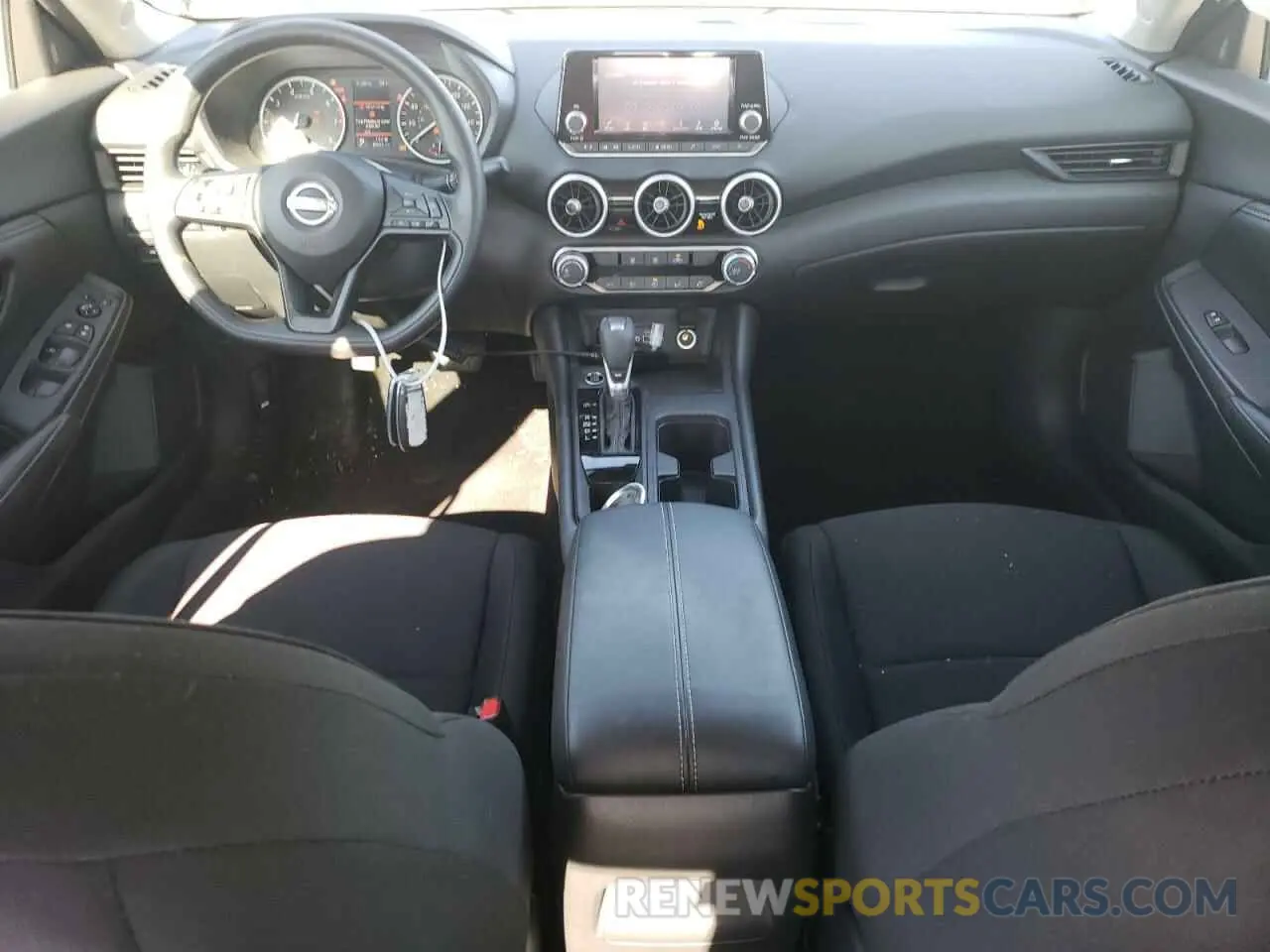 8 fotografías del automóvil dañado 3N1AB8BV1RY380008 NISSAN SENTRA 2024