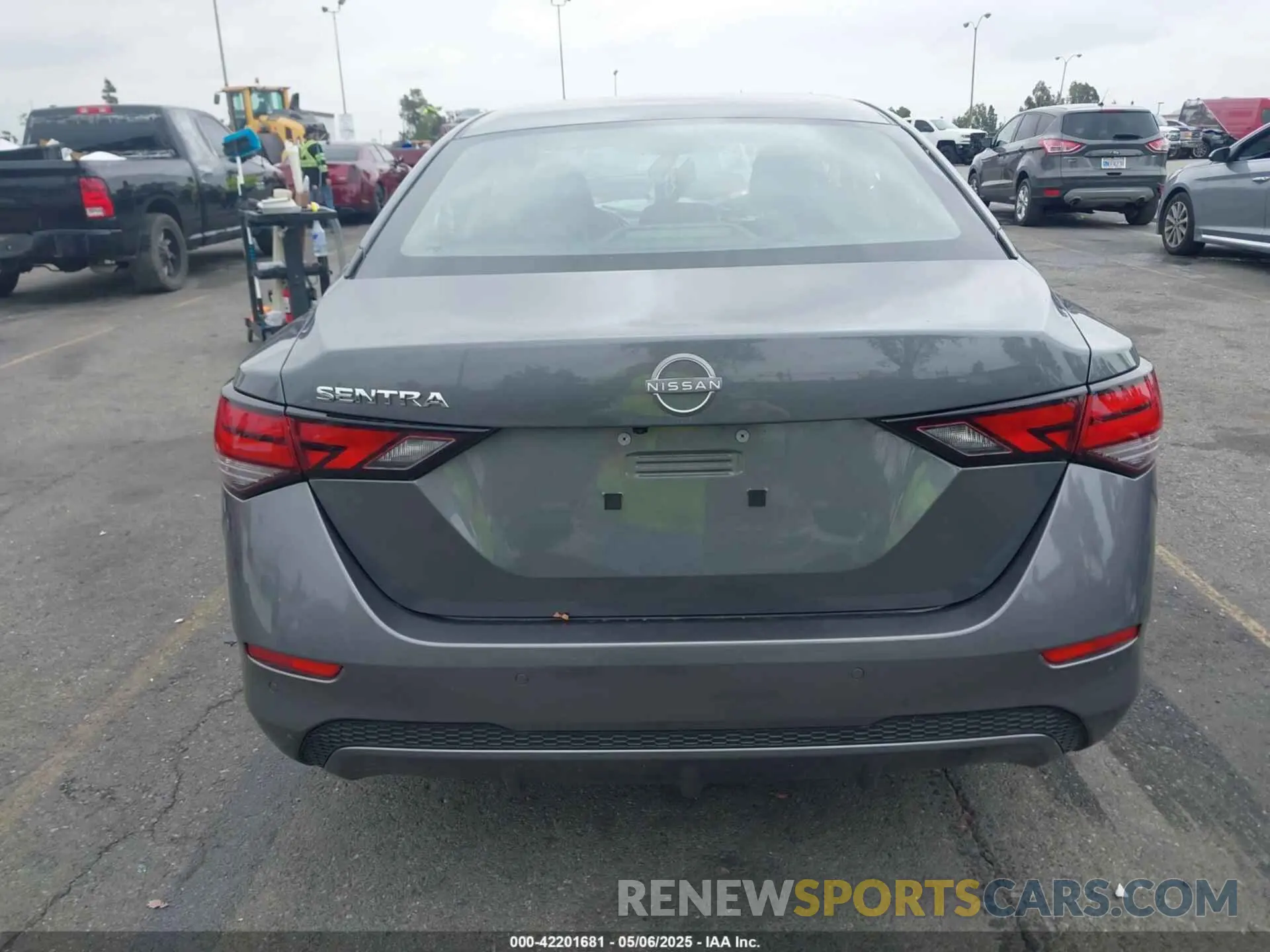 17 fotografías del automóvil dañado 3N1AB8BV2RY322960 NISSAN SENTRA 2024