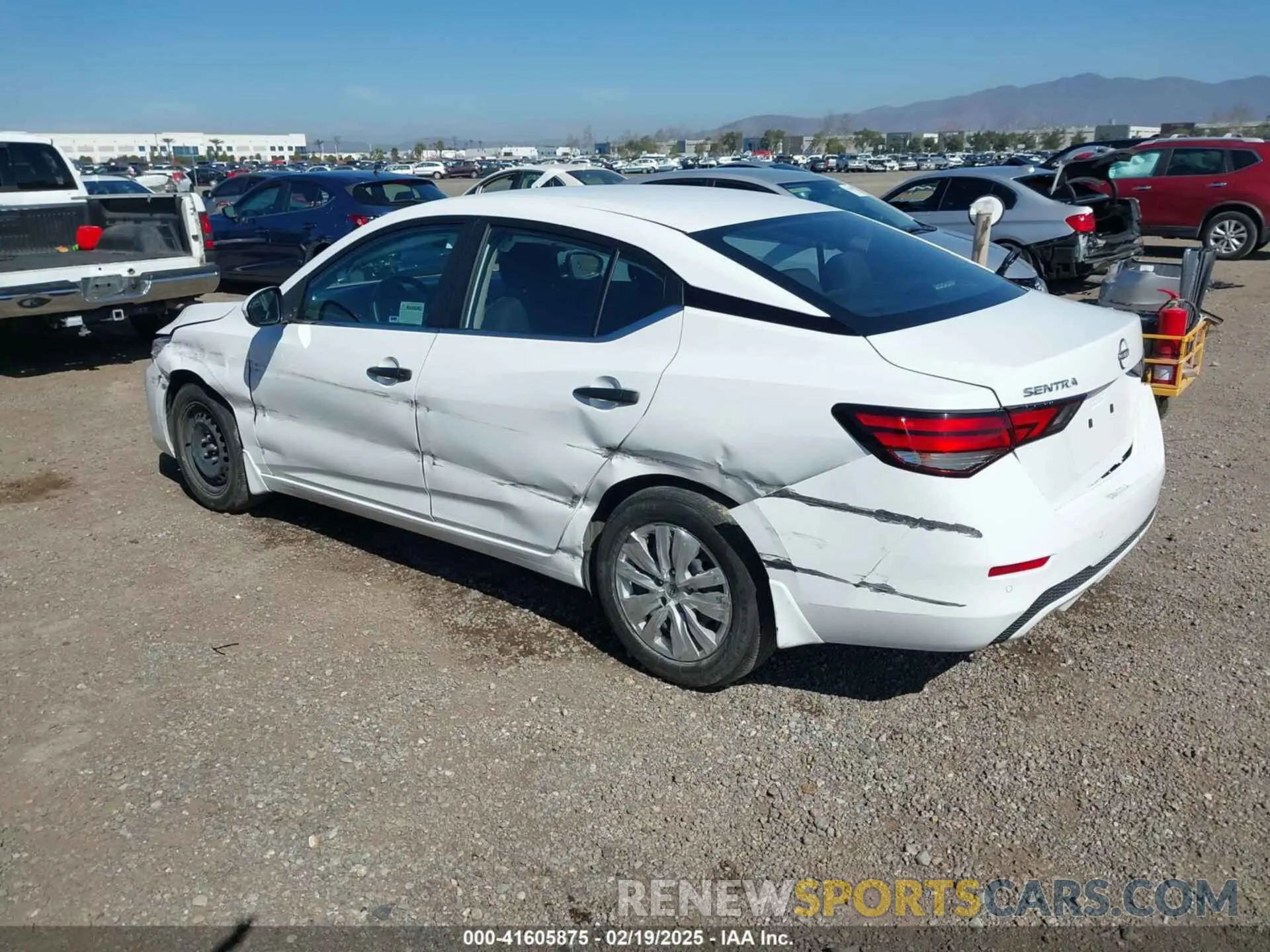 3 fotografías del automóvil dañado 3N1AB8BV3RY207638 NISSAN SENTRA 2024