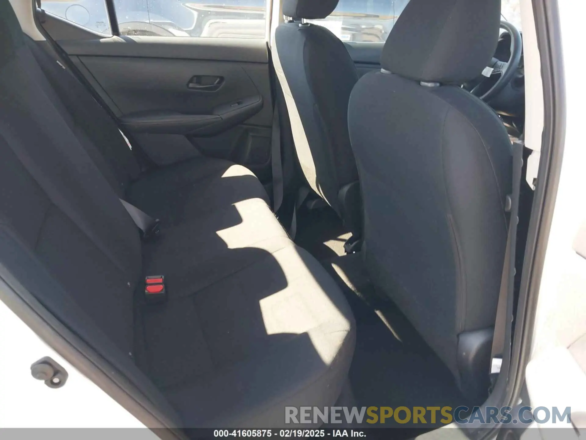 8 fotografías del automóvil dañado 3N1AB8BV3RY207638 NISSAN SENTRA 2024