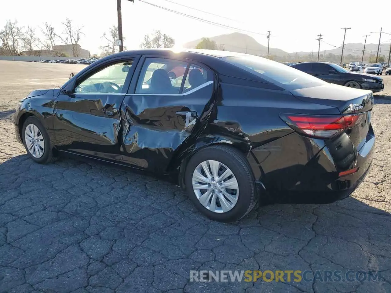 2 fotografías del automóvil dañado 3N1AB8BV3RY235455 NISSAN SENTRA 2024