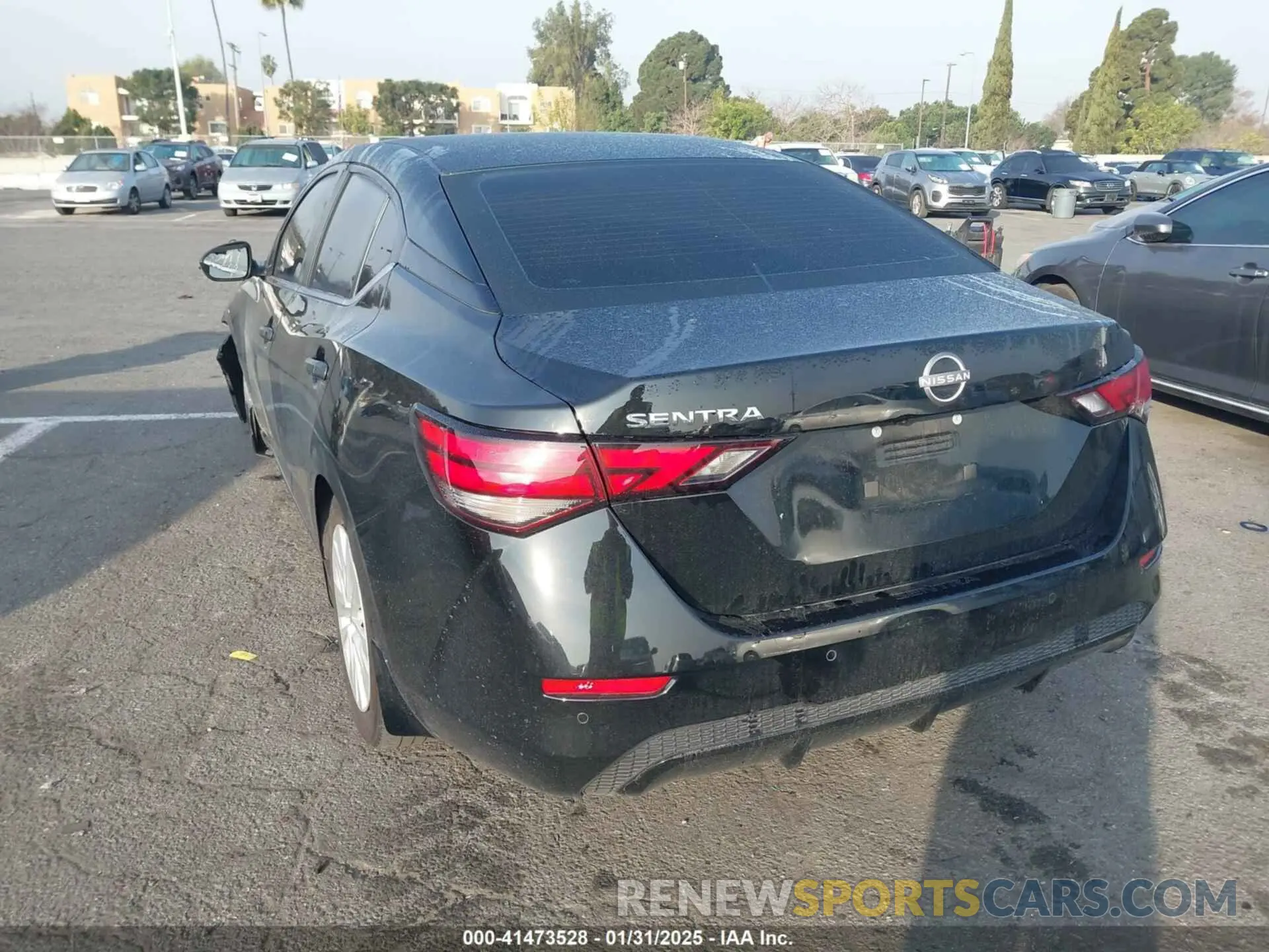 3 fotografías del automóvil dañado 3N1AB8BV3RY313376 NISSAN SENTRA 2024