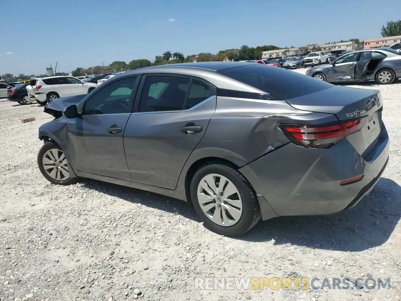 2 fotografías del automóvil dañado 3N1AB8BV4RY208717 NISSAN SENTRA 2024