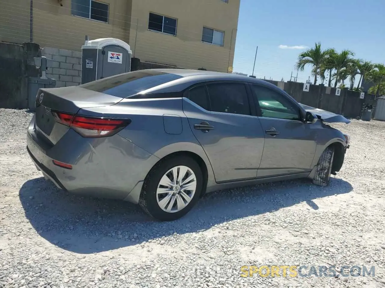3 fotografías del automóvil dañado 3N1AB8BV4RY208717 NISSAN SENTRA 2024