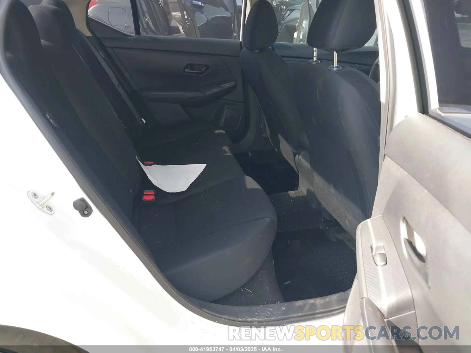 8 fotografías del automóvil dañado 3N1AB8BV4RY313399 NISSAN SENTRA 2024