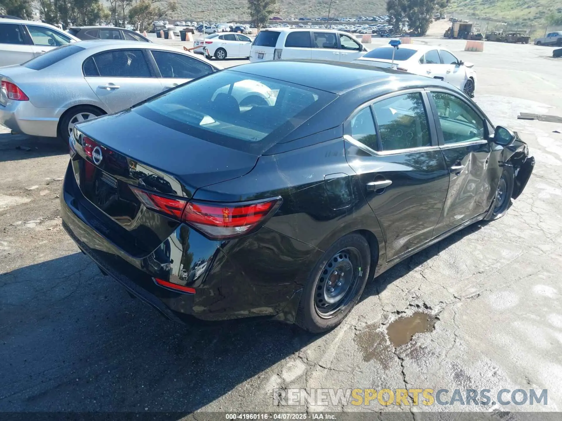 4 fotografías del automóvil dañado 3N1AB8BV4RY343941 NISSAN SENTRA 2024