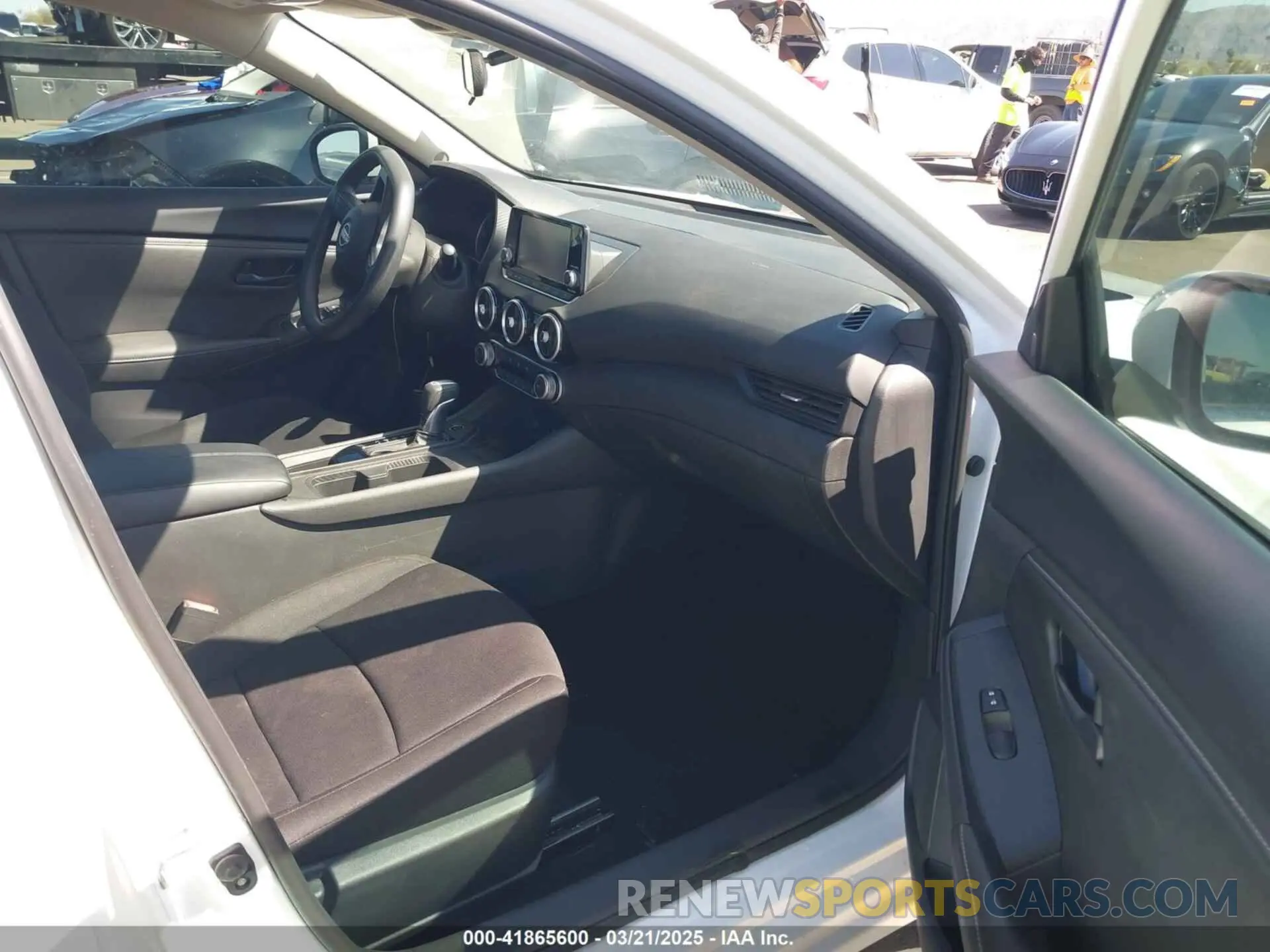 5 fotografías del automóvil dañado 3N1AB8BV5RY226580 NISSAN SENTRA 2024