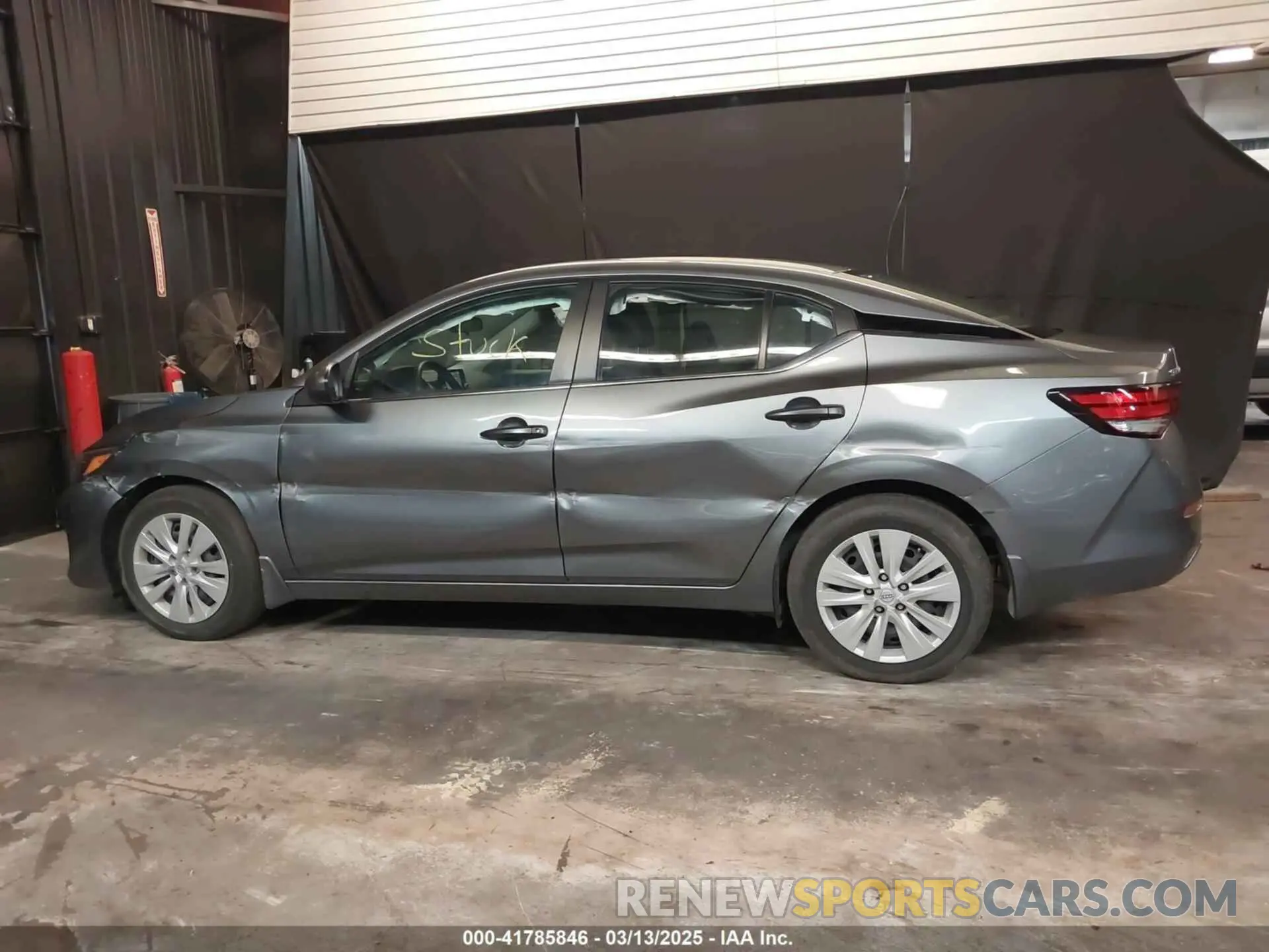 14 fotografías del automóvil dañado 3N1AB8BV5RY233271 NISSAN SENTRA 2024