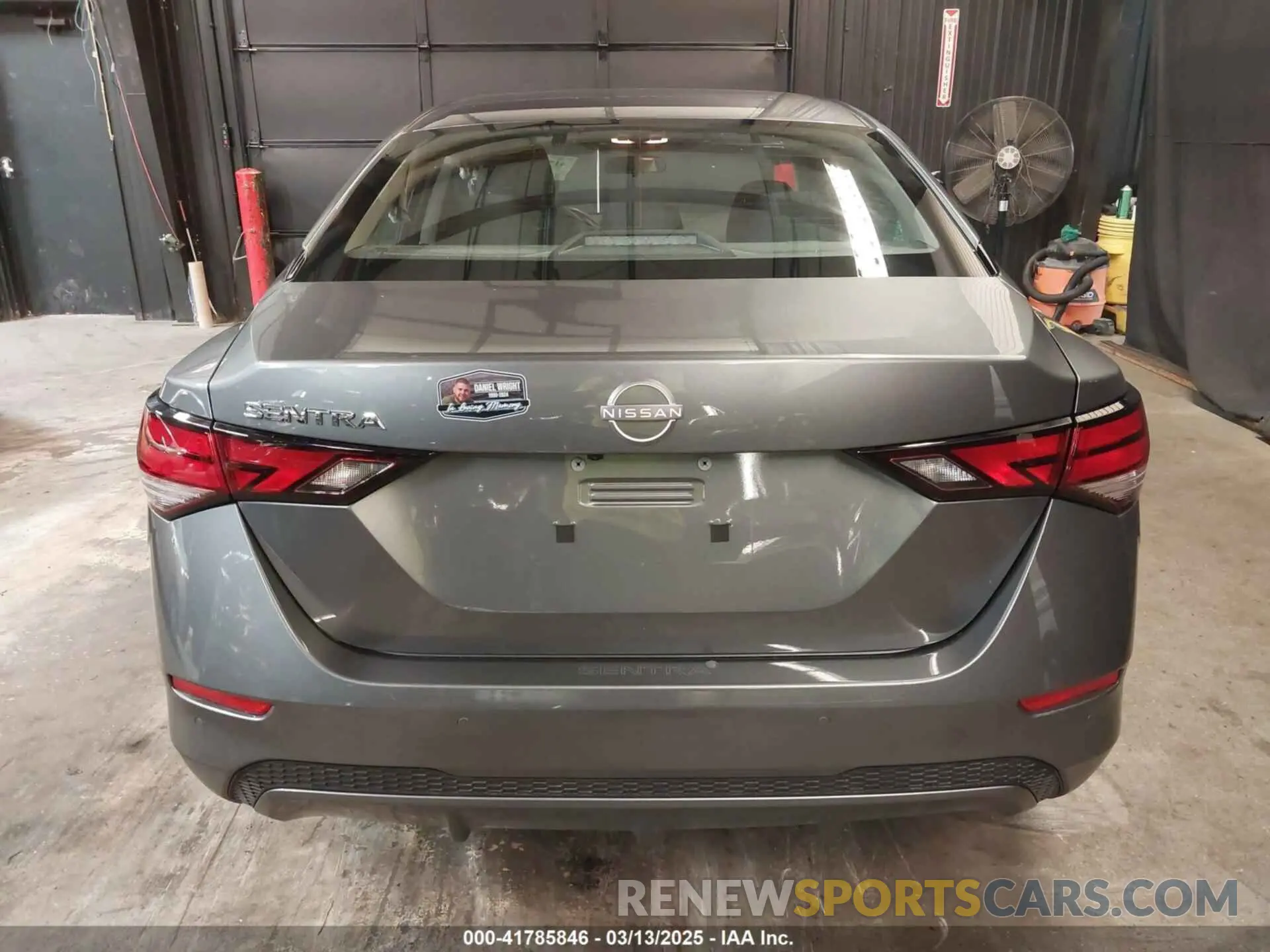 16 fotografías del automóvil dañado 3N1AB8BV5RY233271 NISSAN SENTRA 2024