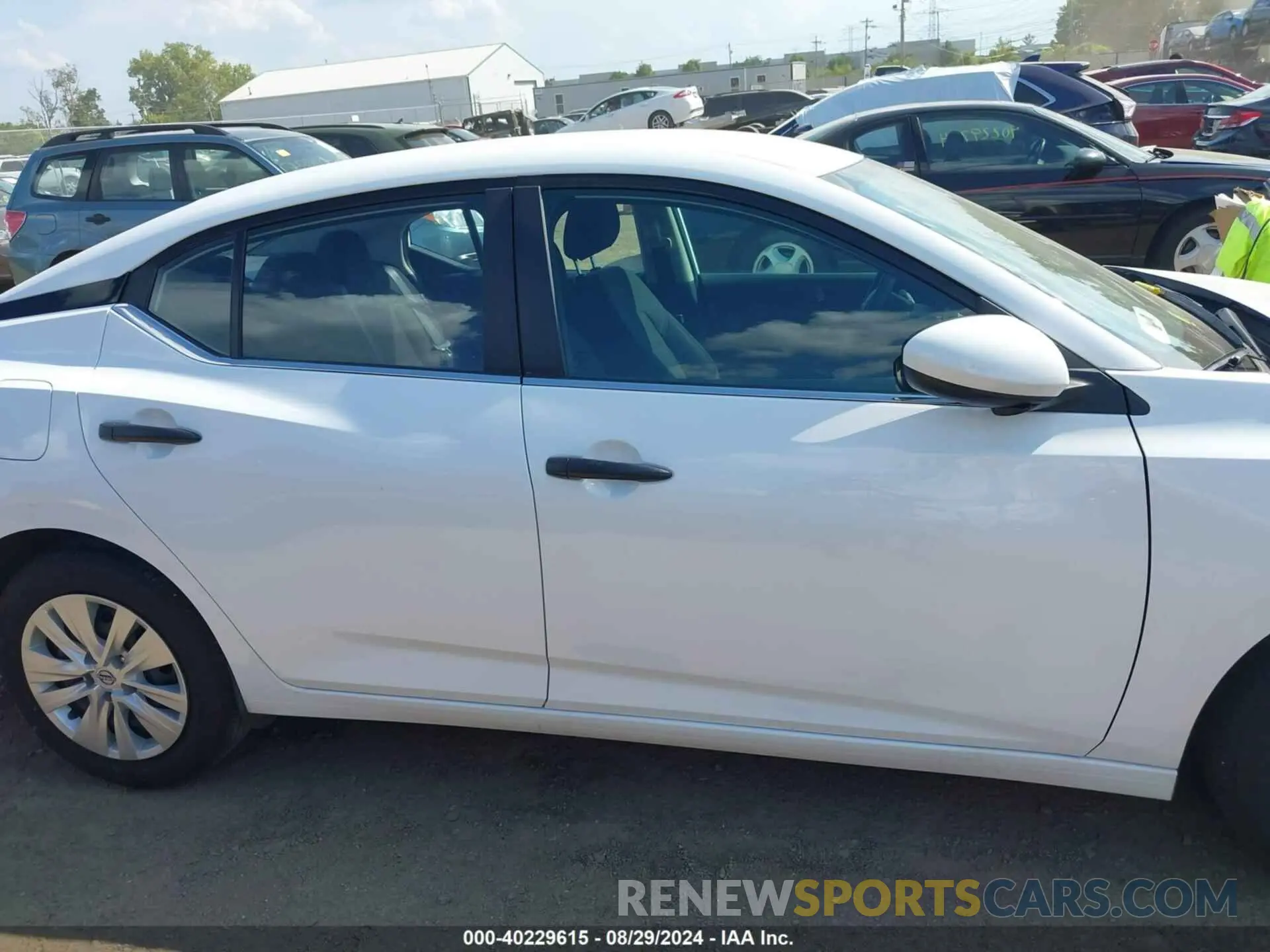 13 fotografías del automóvil dañado 3N1AB8BV7RY286196 NISSAN SENTRA 2024