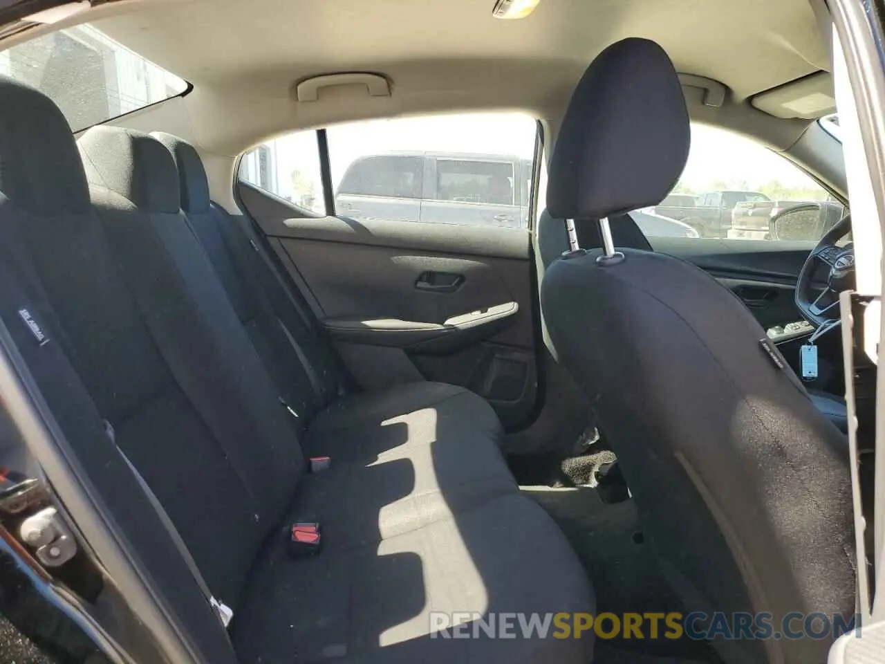 10 fotografías del automóvil dañado 3N1AB8BV7RY296646 NISSAN SENTRA 2024