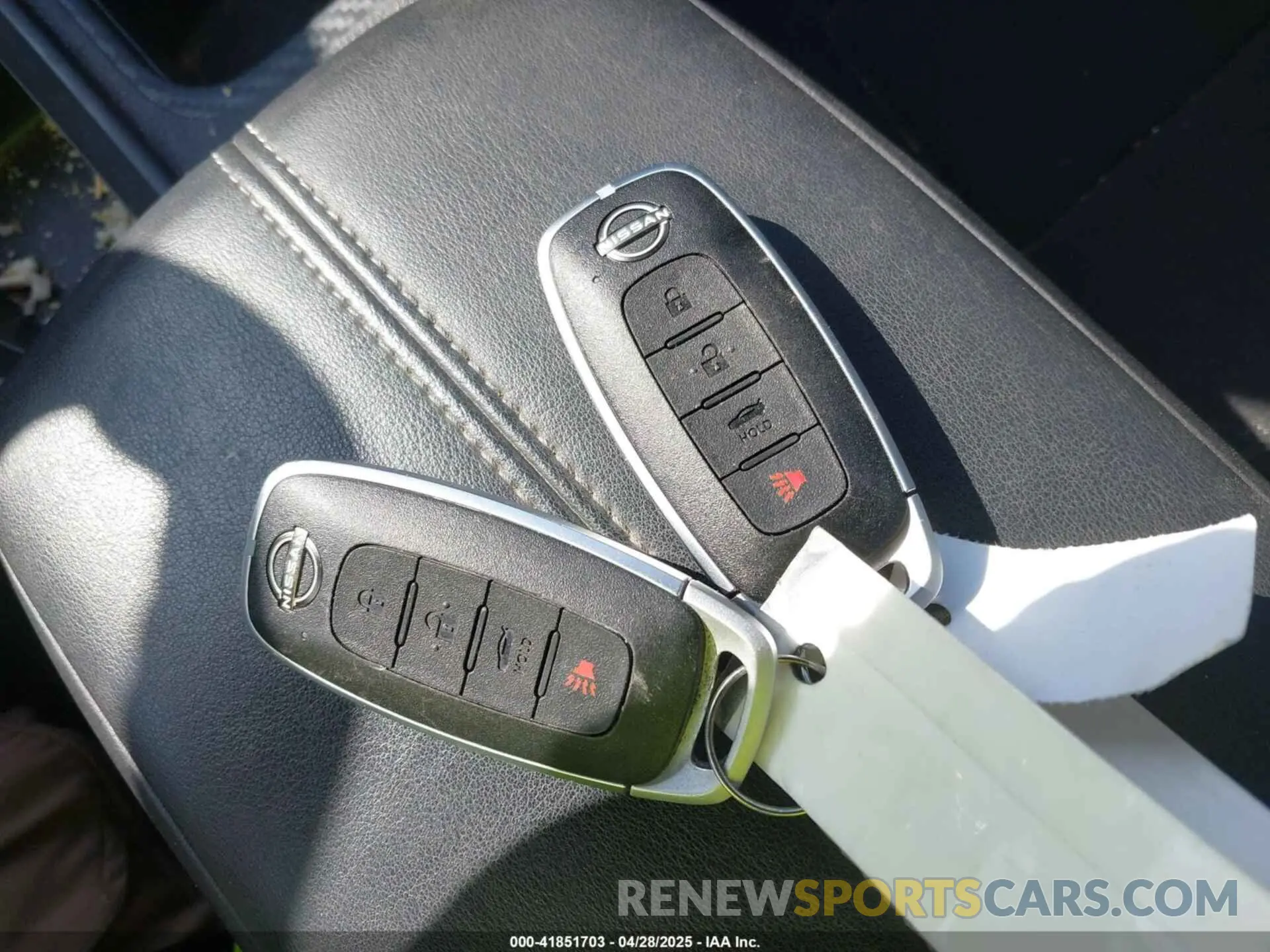 11 fotografías del automóvil dañado 3N1AB8BV7RY318600 NISSAN SENTRA 2024