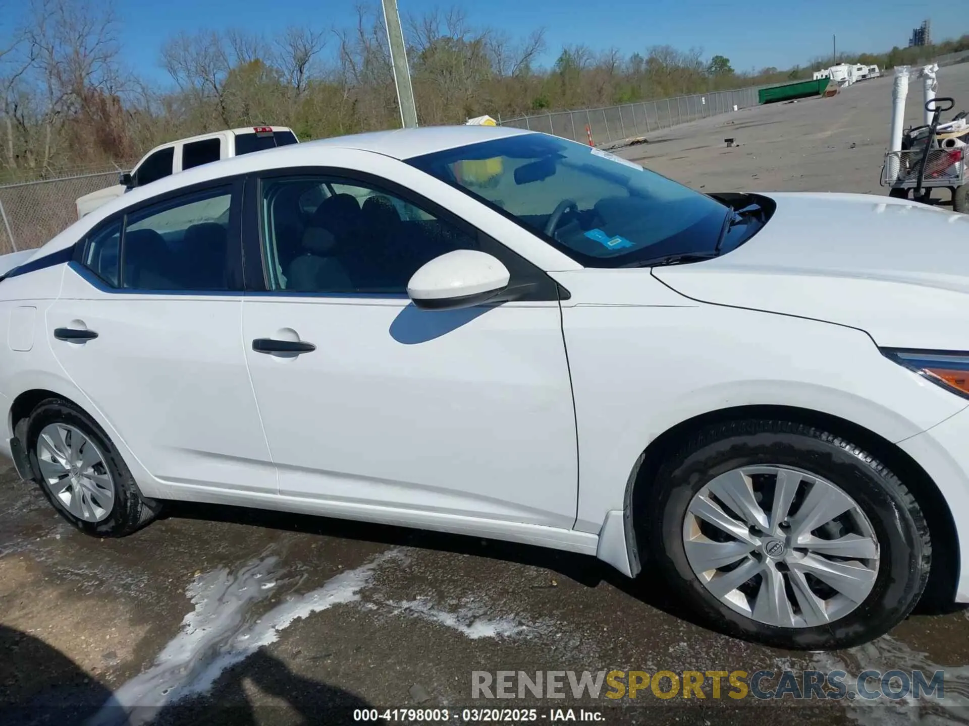 13 fotografías del automóvil dañado 3N1AB8BV8RY242420 NISSAN SENTRA 2024