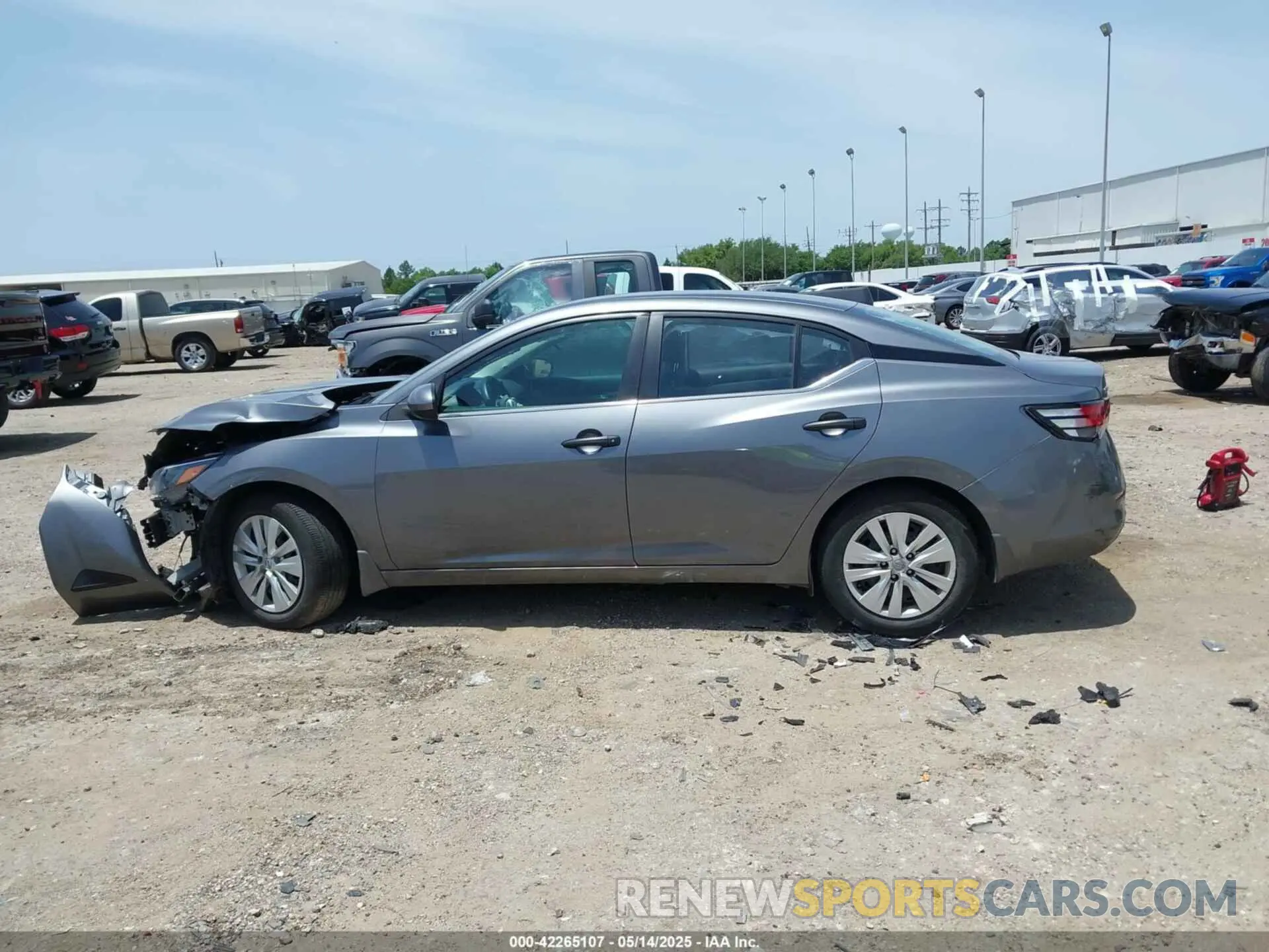 14 fotografías del automóvil dañado 3N1AB8BV8RY326110 NISSAN SENTRA 2024
