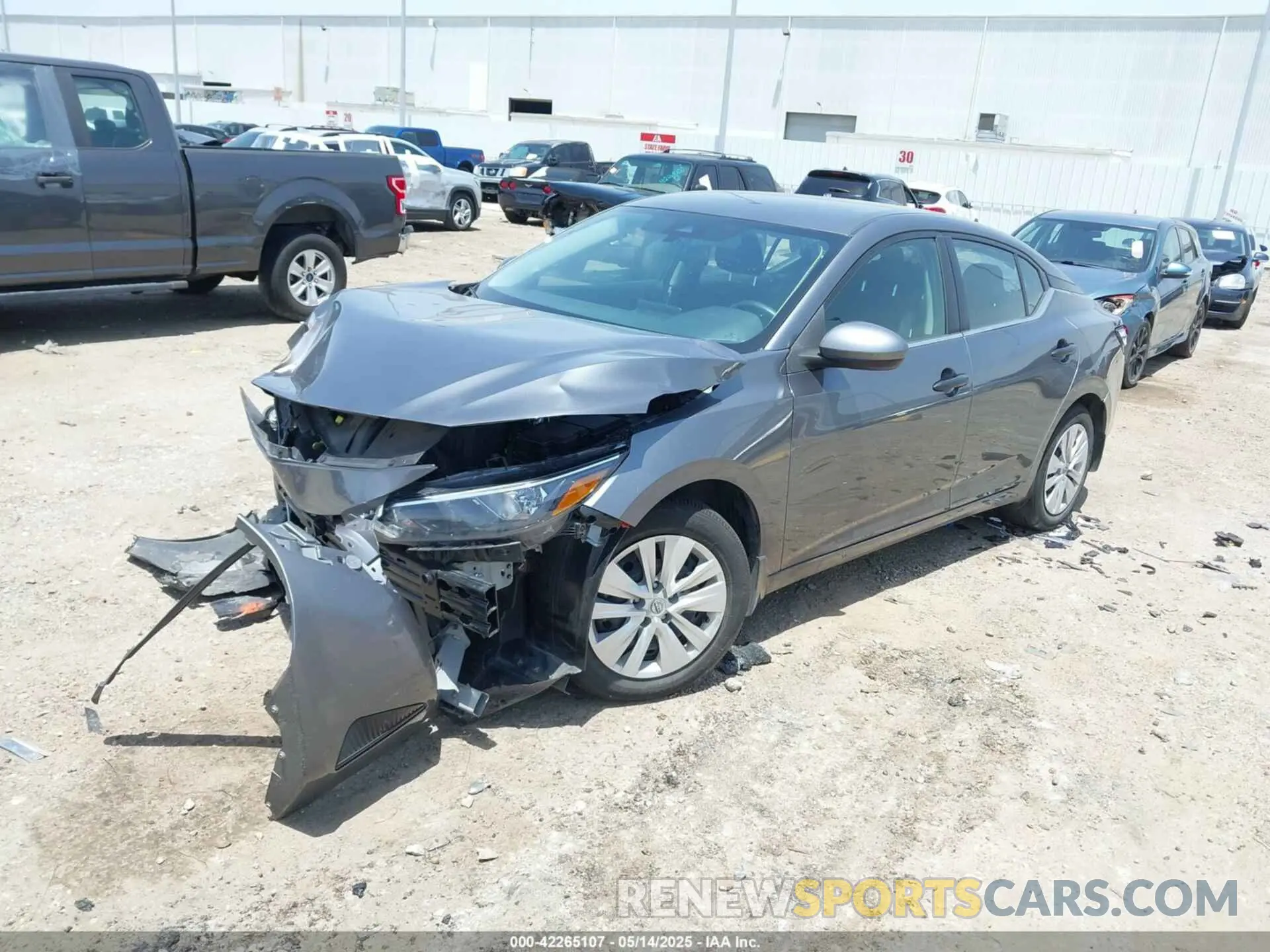 2 fotografías del automóvil dañado 3N1AB8BV8RY326110 NISSAN SENTRA 2024