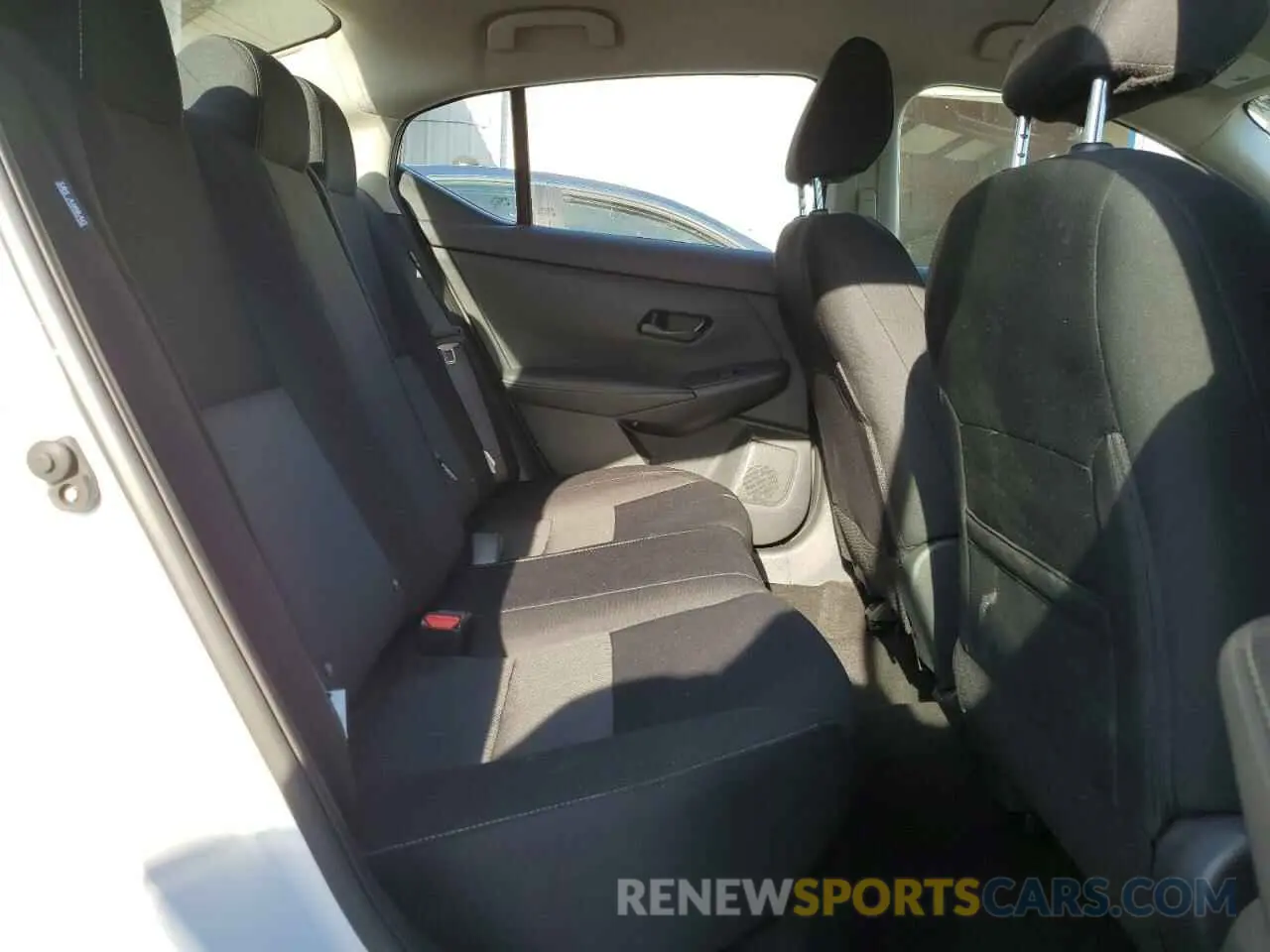 10 fotografías del automóvil dañado 3N1AB8CV0RY204002 NISSAN SENTRA 2024