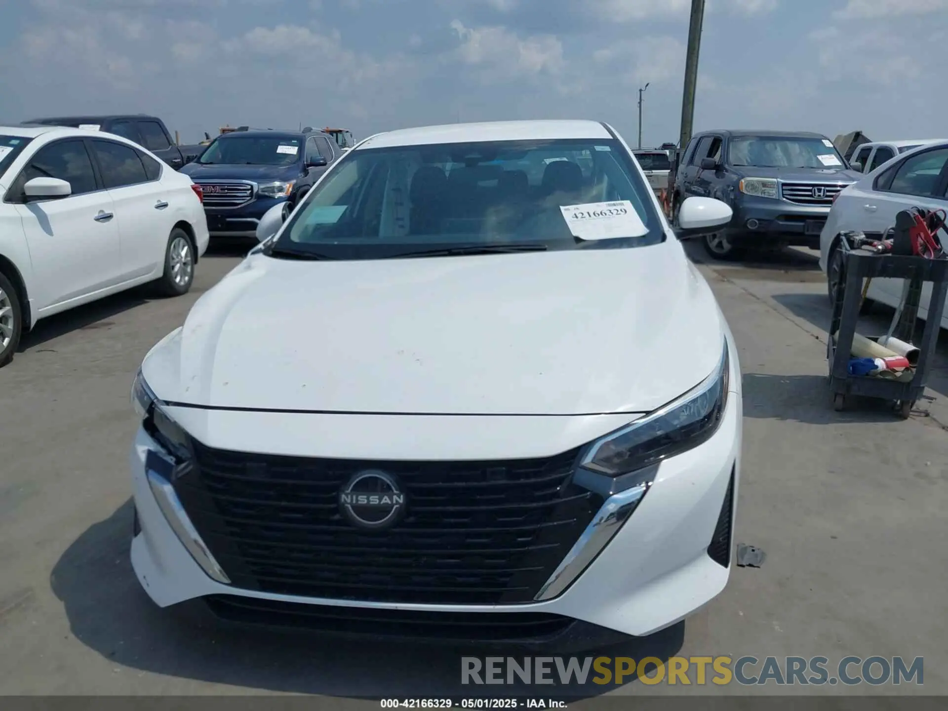 12 fotografías del automóvil dañado 3N1AB8CV0RY297135 NISSAN SENTRA 2024