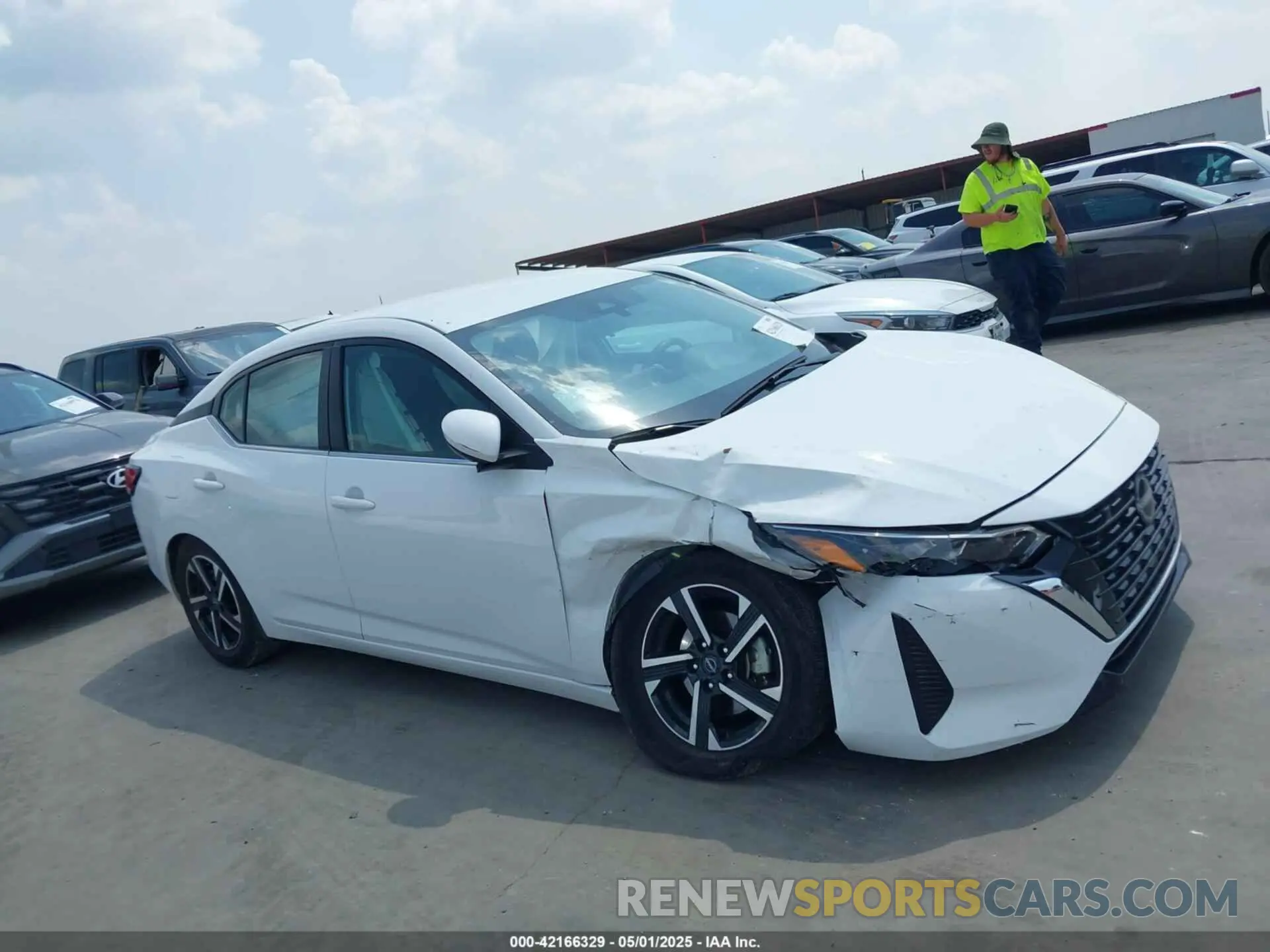 13 fotografías del automóvil dañado 3N1AB8CV0RY297135 NISSAN SENTRA 2024