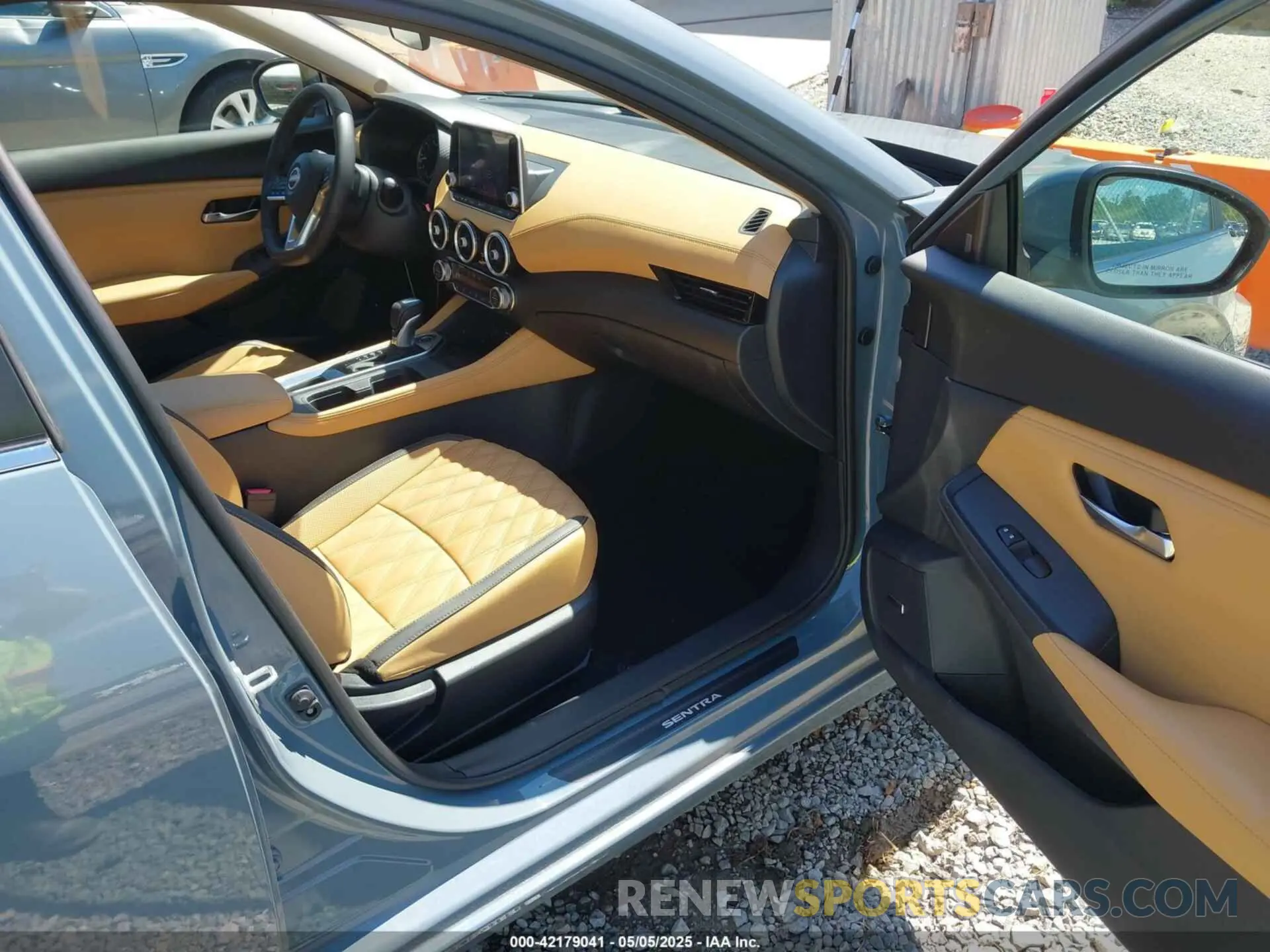 5 fotografías del automóvil dañado 3N1AB8CV0RY362338 NISSAN SENTRA 2024