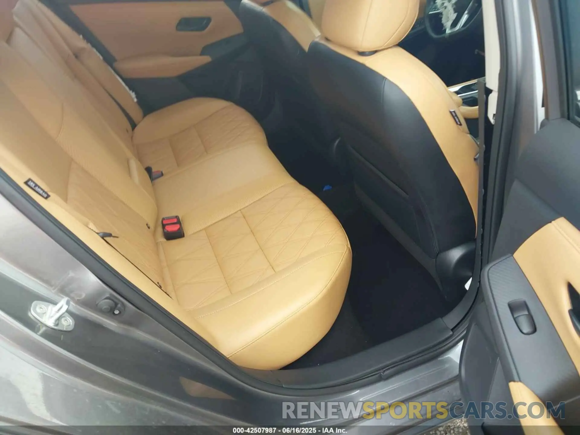 8 fotografías del automóvil dañado 3N1AB8CV1RY280232 NISSAN SENTRA 2024