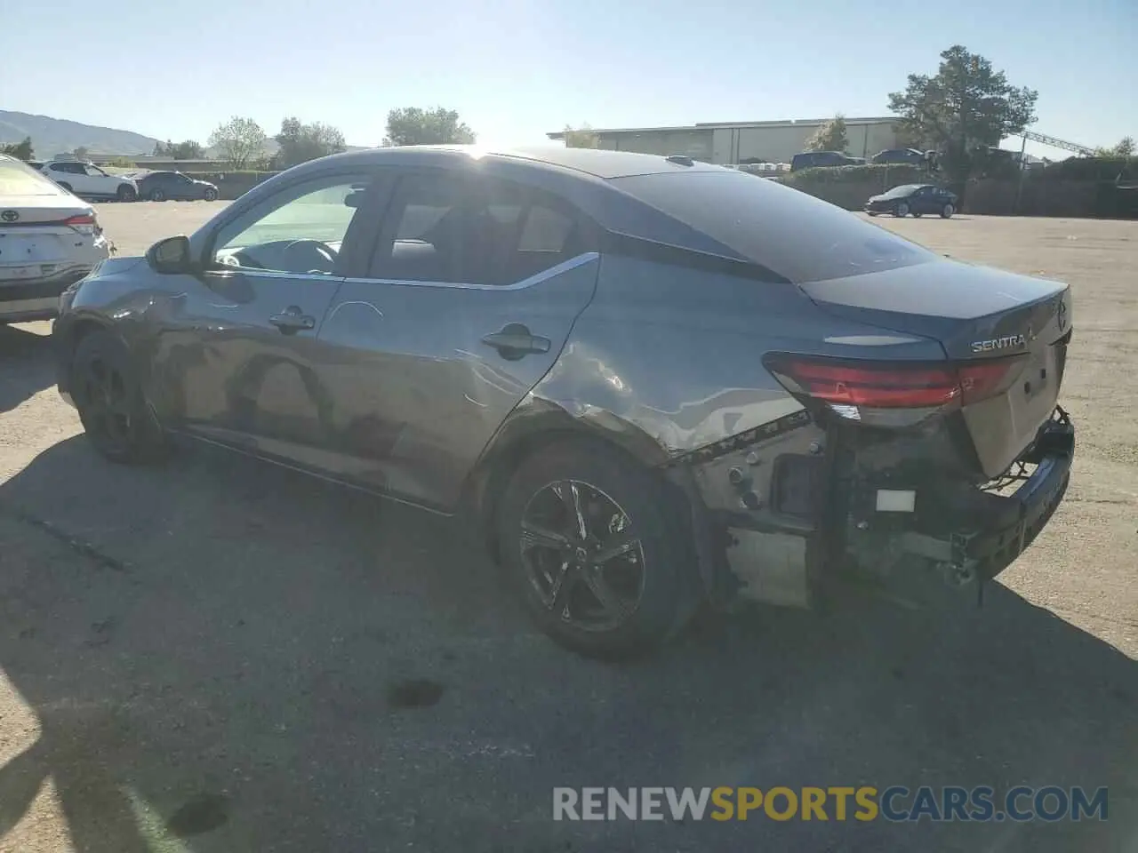 2 fotografías del automóvil dañado 3N1AB8CV1RY325816 NISSAN SENTRA 2024