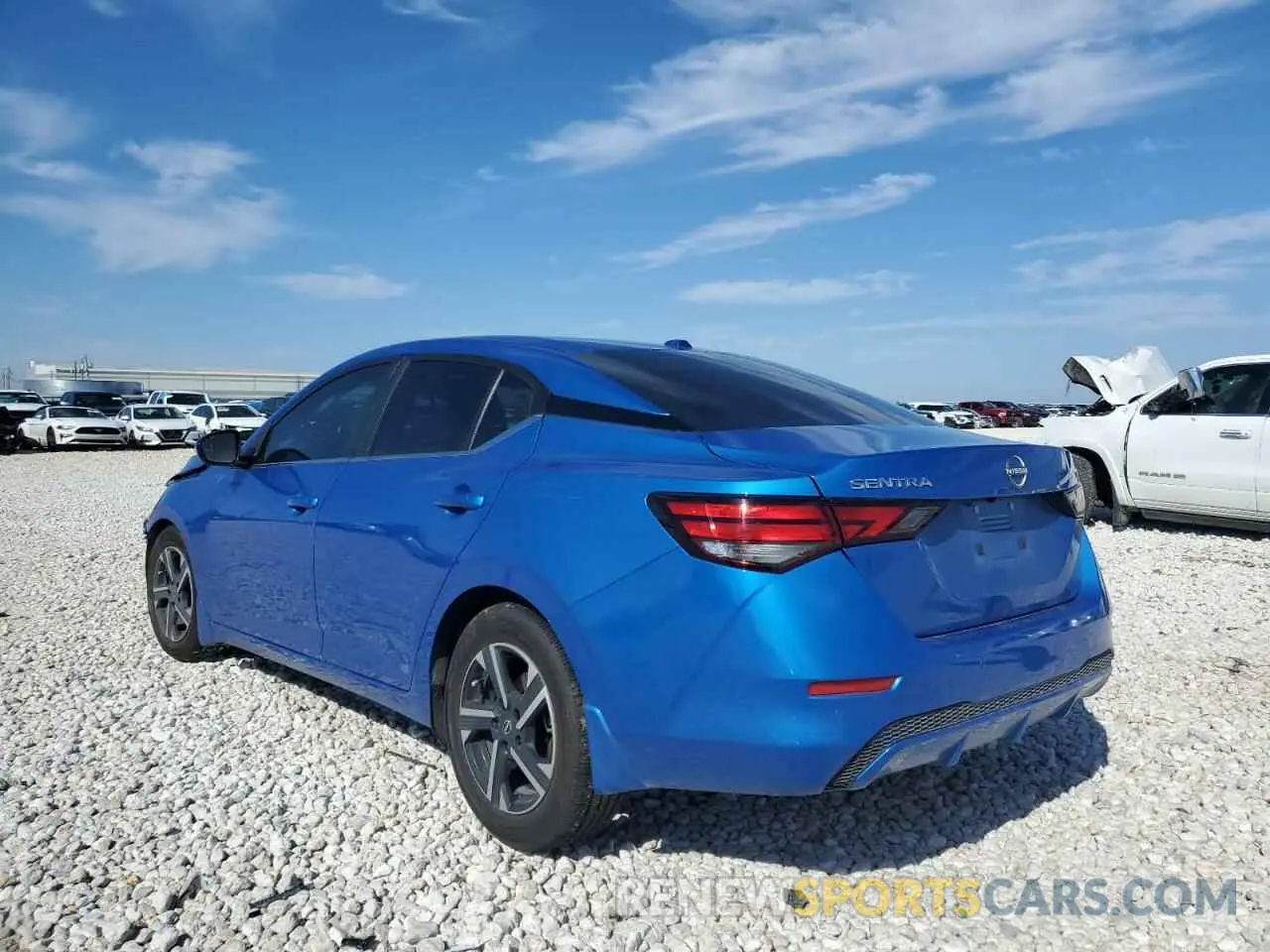 2 fotografías del automóvil dañado 3N1AB8CV1RY380105 NISSAN SENTRA 2024