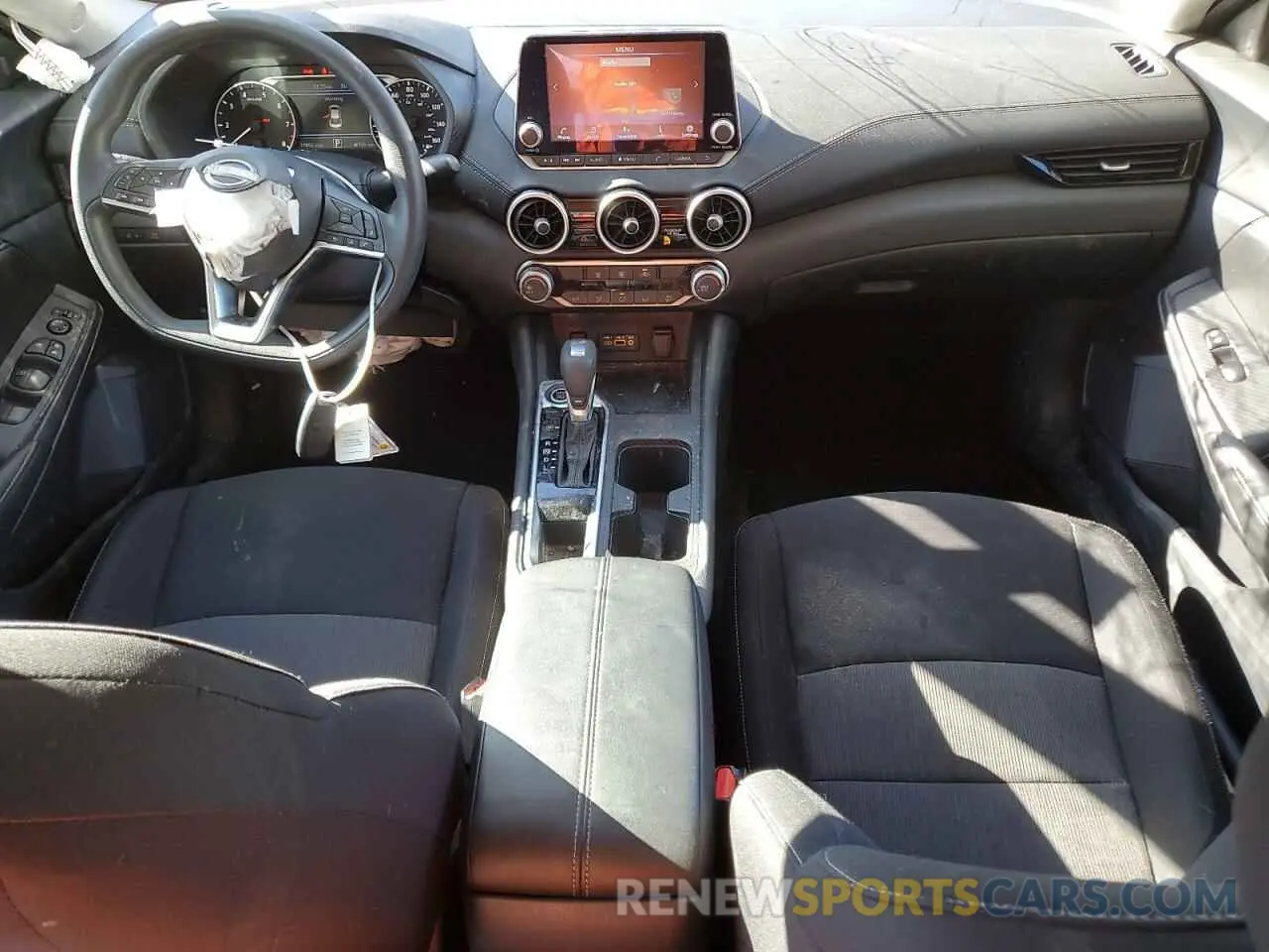 8 fotografías del automóvil dañado 3N1AB8CV2RY296651 NISSAN SENTRA 2024