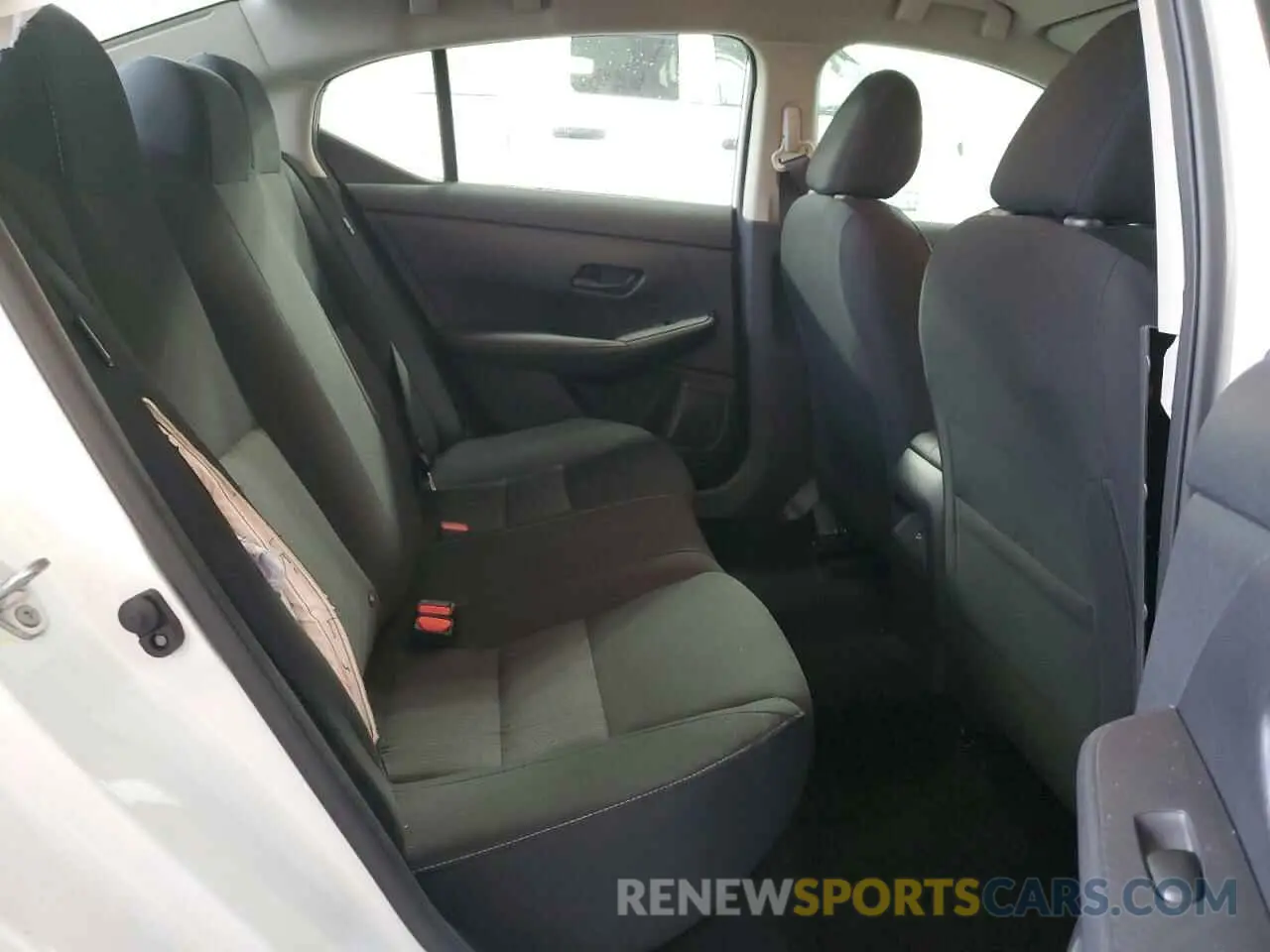 10 fotografías del automóvil dañado 3N1AB8CV2RY371557 NISSAN SENTRA 2024