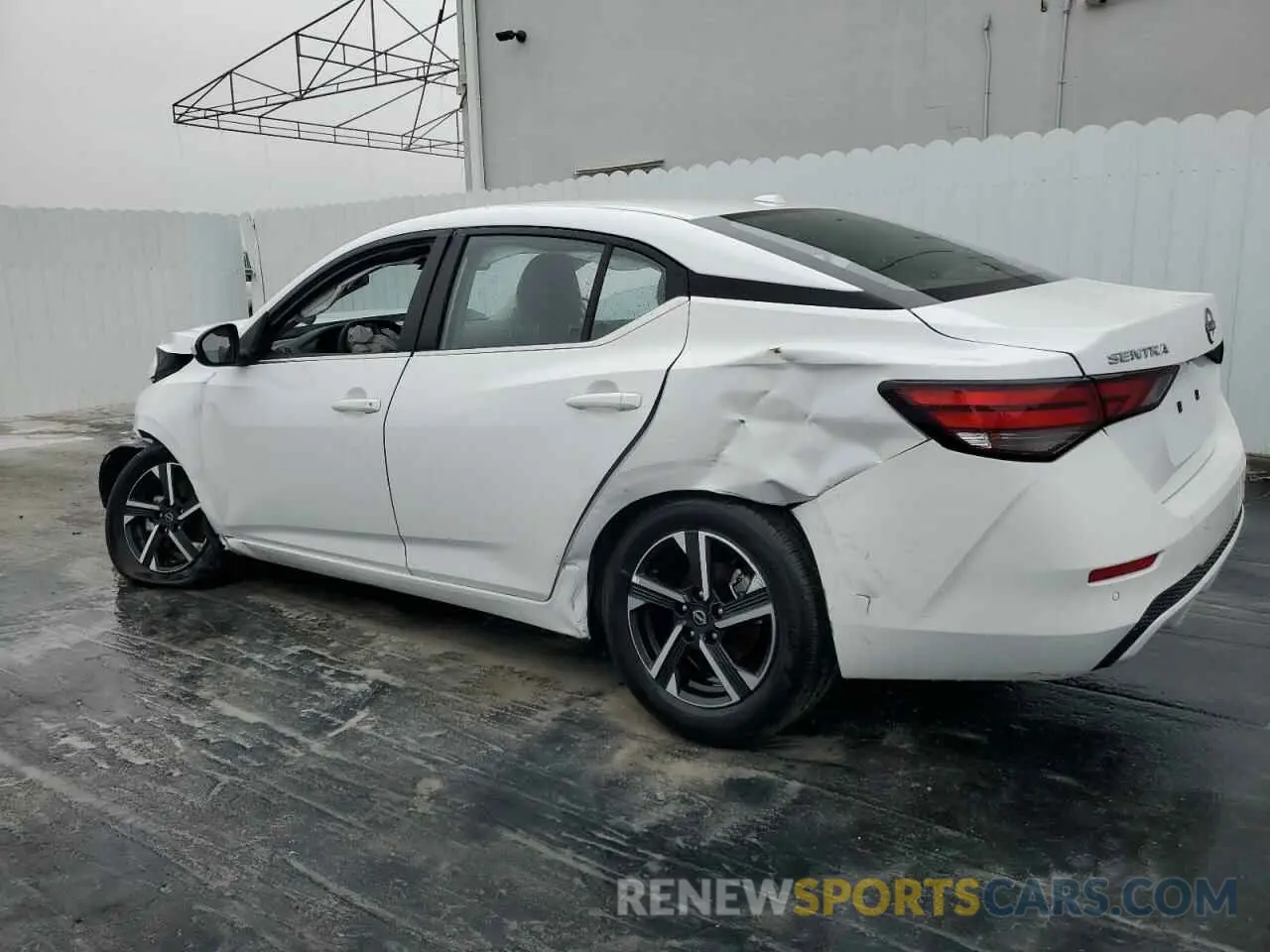 2 fotografías del automóvil dañado 3N1AB8CV2RY372210 NISSAN SENTRA 2024