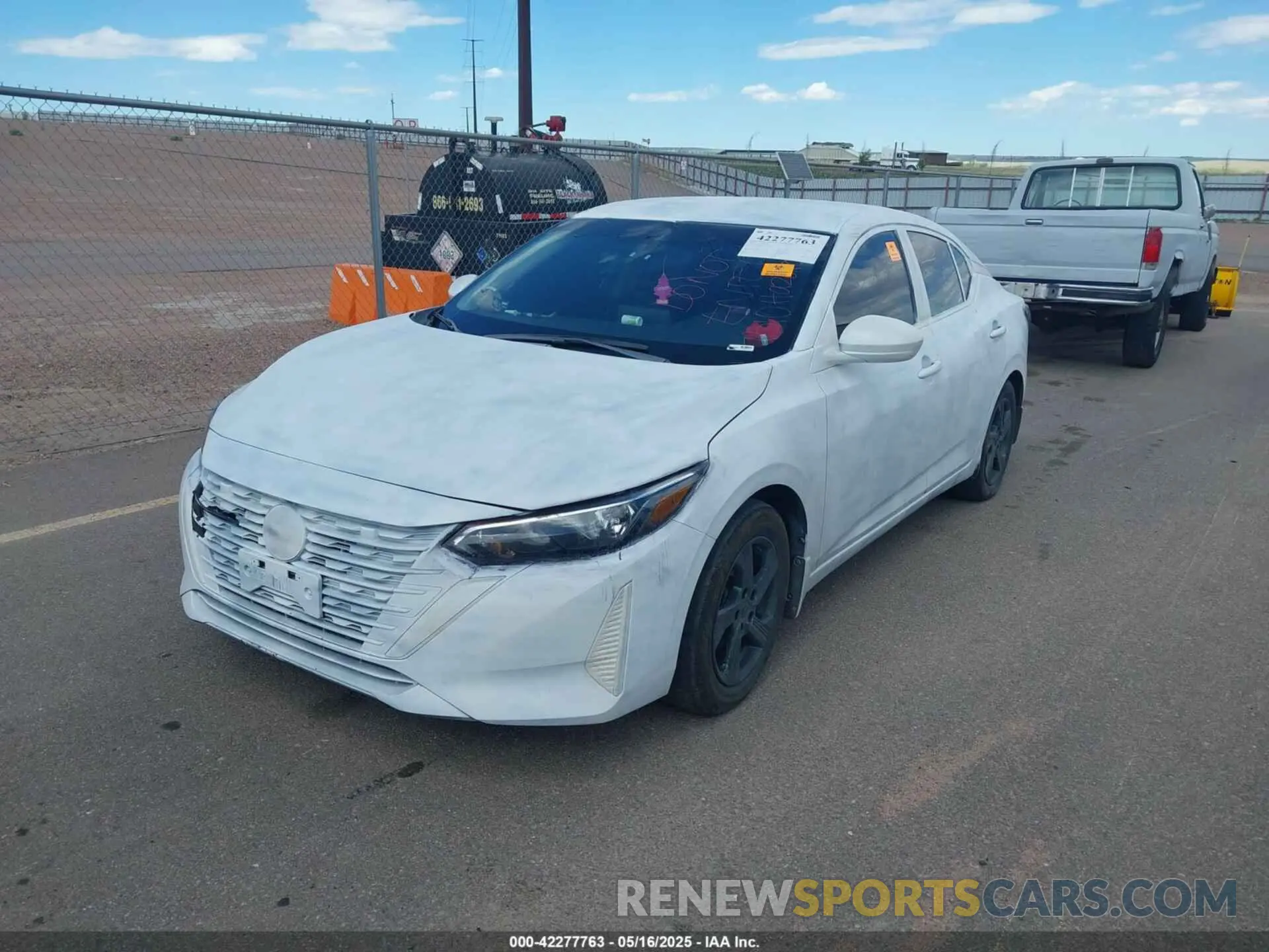 2 fotografías del automóvil dañado 3N1AB8CV3RY204530 NISSAN SENTRA 2024