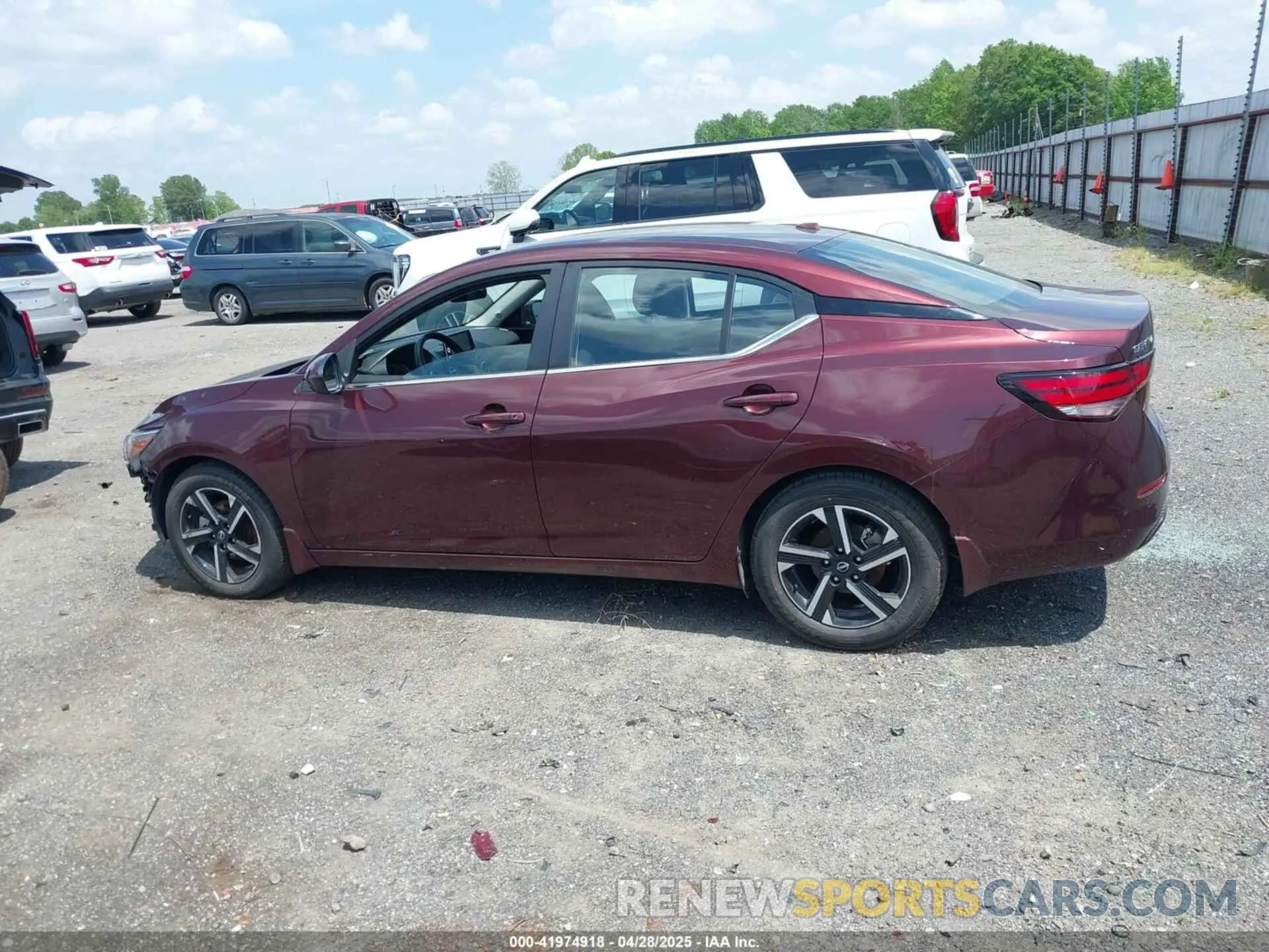 15 fotografías del automóvil dañado 3N1AB8CV3RY210537 NISSAN SENTRA 2024