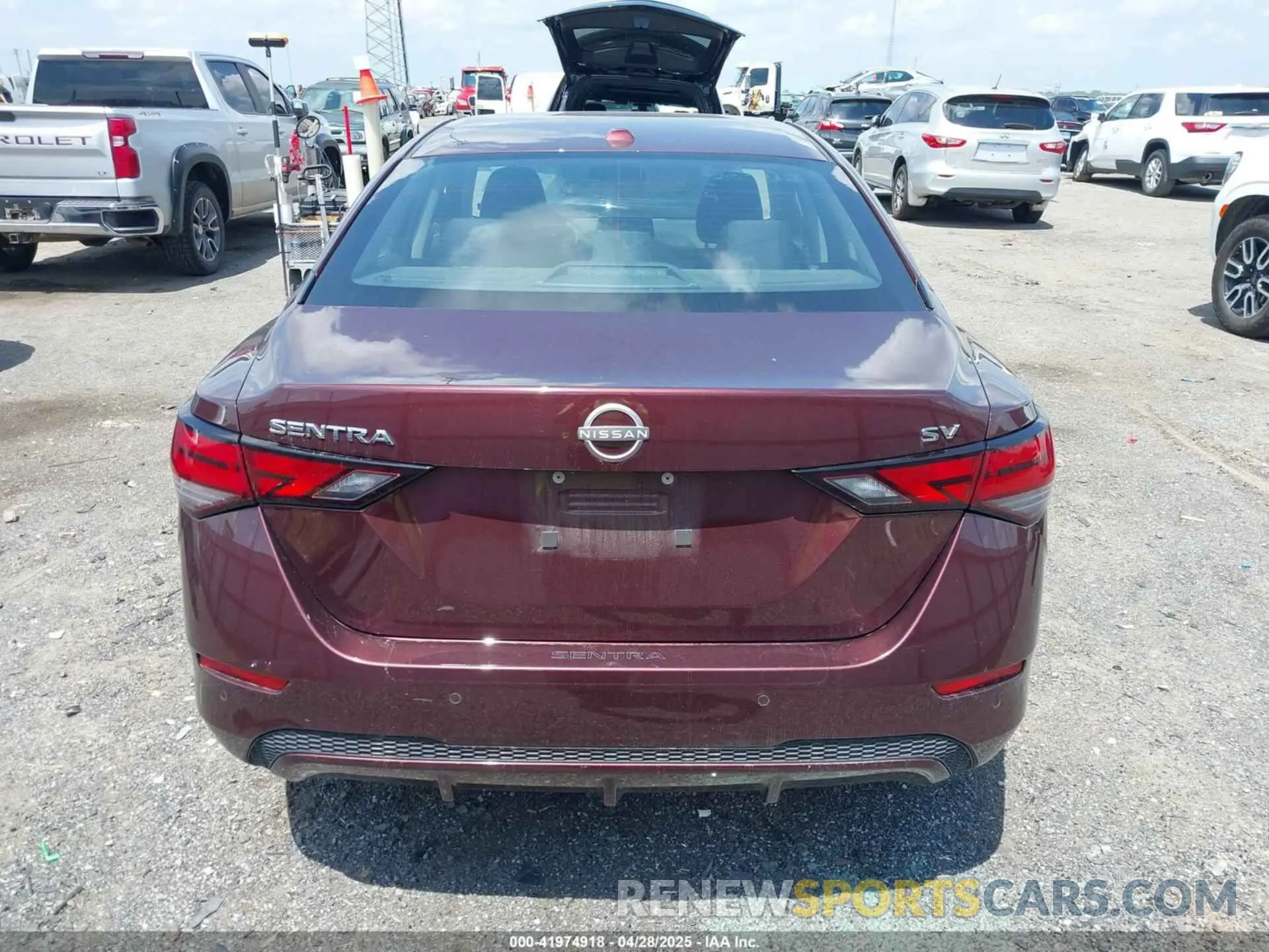 17 fotografías del automóvil dañado 3N1AB8CV3RY210537 NISSAN SENTRA 2024