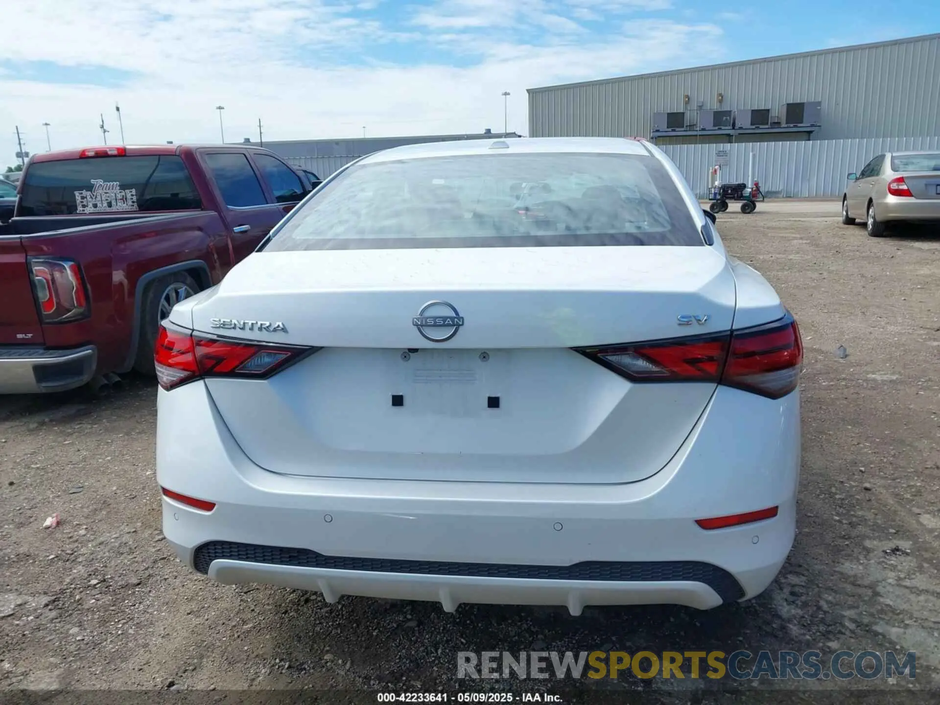 16 fotografías del automóvil dañado 3N1AB8CV3RY214118 NISSAN SENTRA 2024