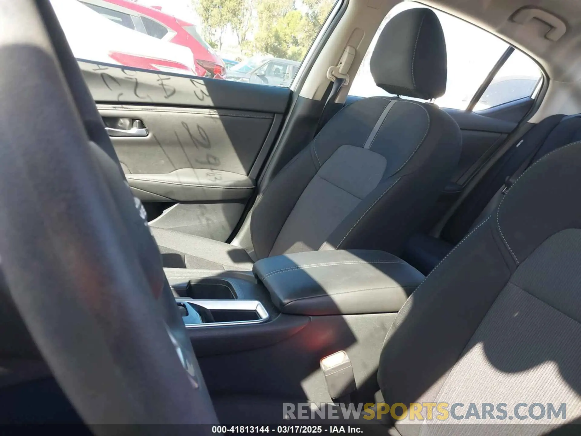19 fotografías del automóvil dañado 3N1AB8CV3RY231792 NISSAN SENTRA 2024