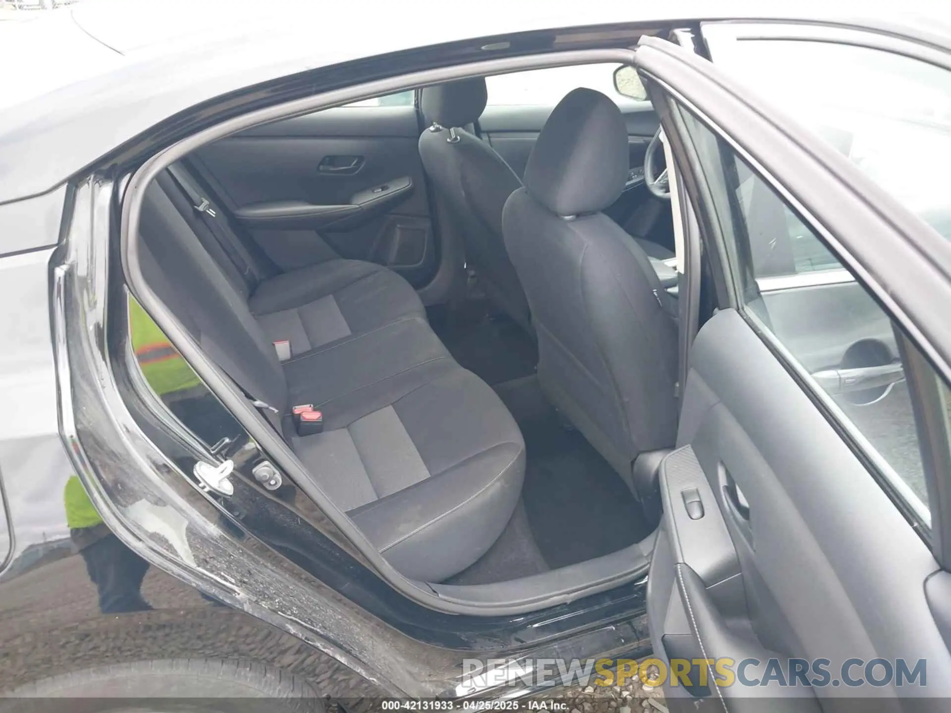 8 fotografías del automóvil dañado 3N1AB8CV3RY329964 NISSAN SENTRA 2024