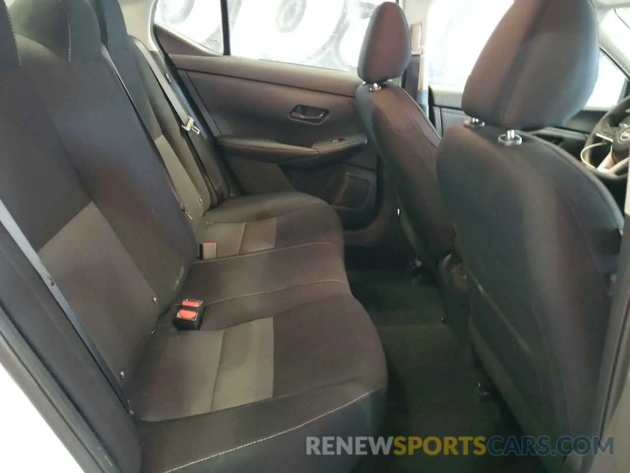 10 fotografías del automóvil dañado 3N1AB8CV3RY352788 NISSAN SENTRA 2024