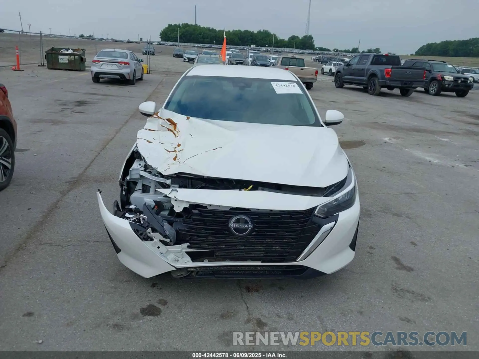 12 fotografías del automóvil dañado 3N1AB8CV4RY274313 NISSAN SENTRA 2024