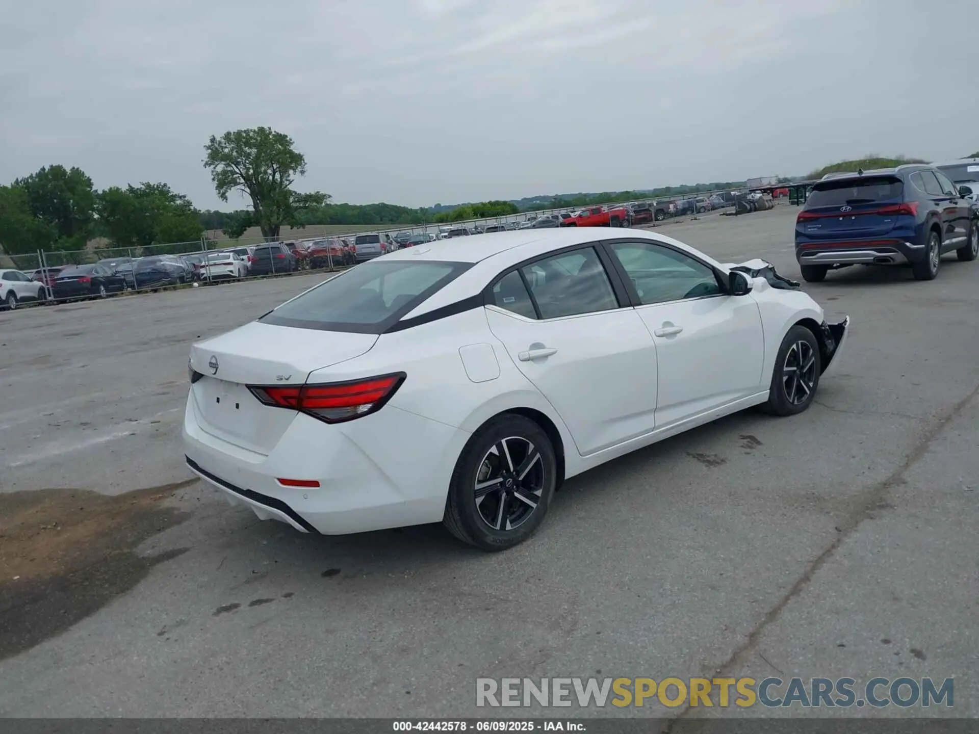 4 fotografías del automóvil dañado 3N1AB8CV4RY274313 NISSAN SENTRA 2024