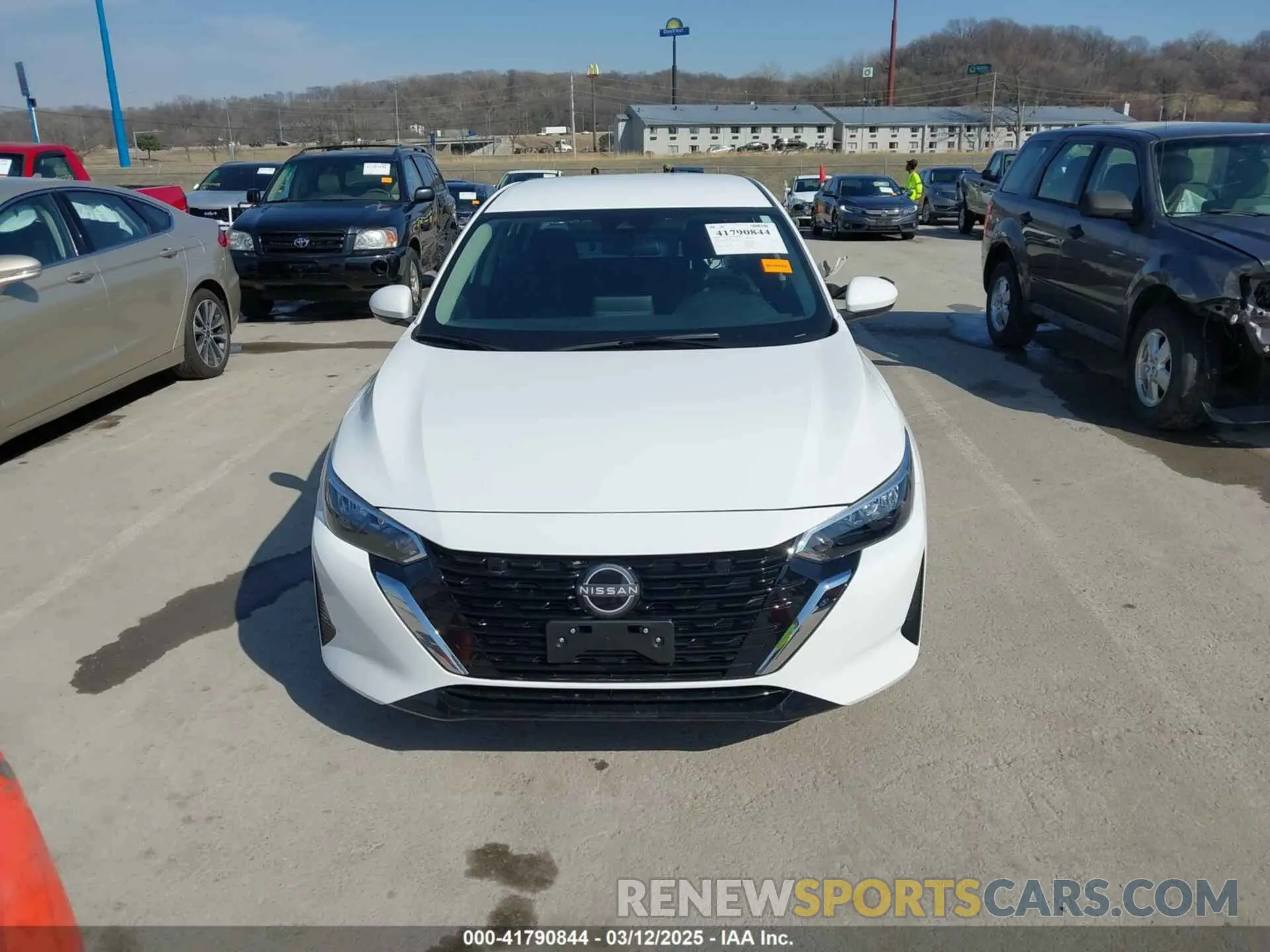 13 fotografías del automóvil dañado 3N1AB8CV5RY275681 NISSAN SENTRA 2024
