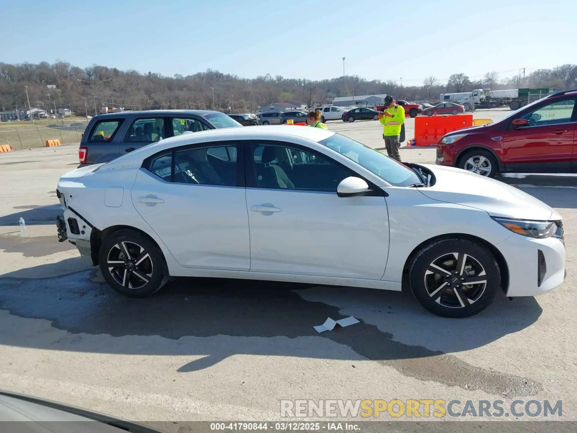 14 fotografías del automóvil dañado 3N1AB8CV5RY275681 NISSAN SENTRA 2024