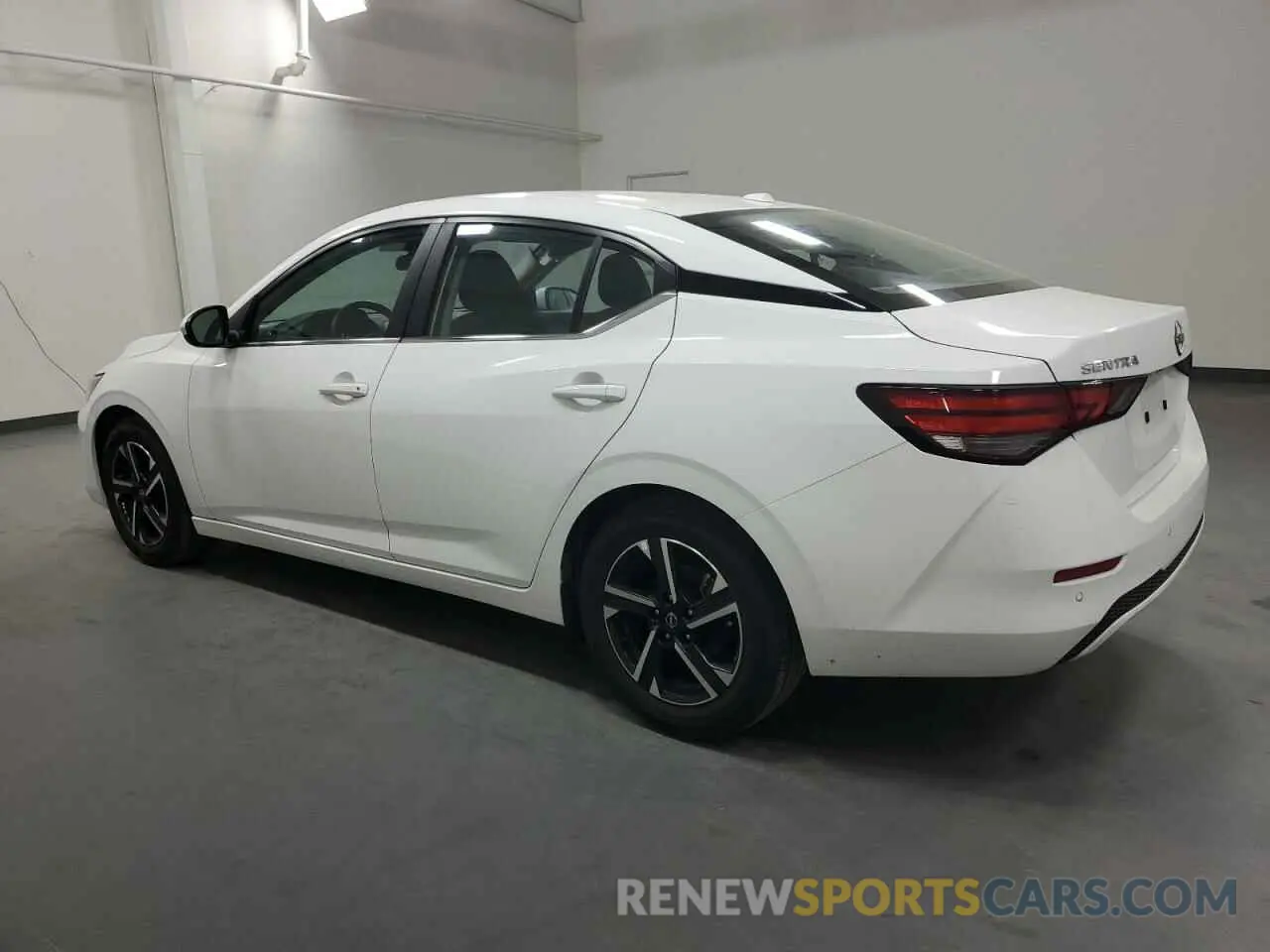 2 fotografías del automóvil dañado 3N1AB8CV5RY345969 NISSAN SENTRA 2024